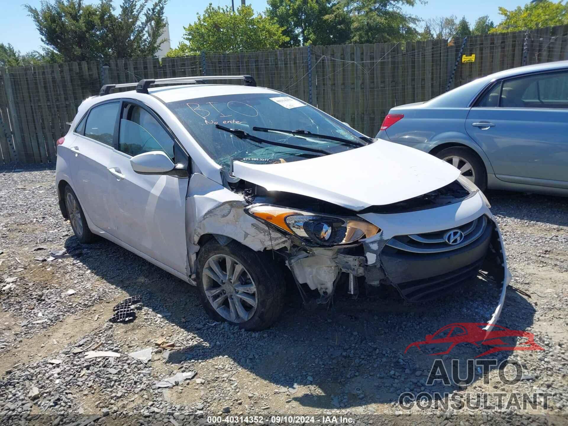 HYUNDAI ELANTRA GT 2014 - KMHD35LH5EU207860
