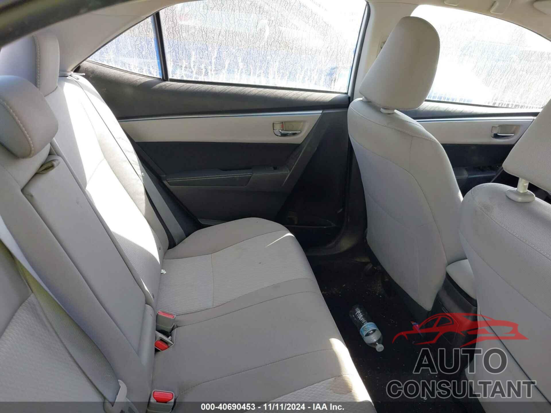 TOYOTA COROLLA 2015 - 5YFBURHE5FP364768