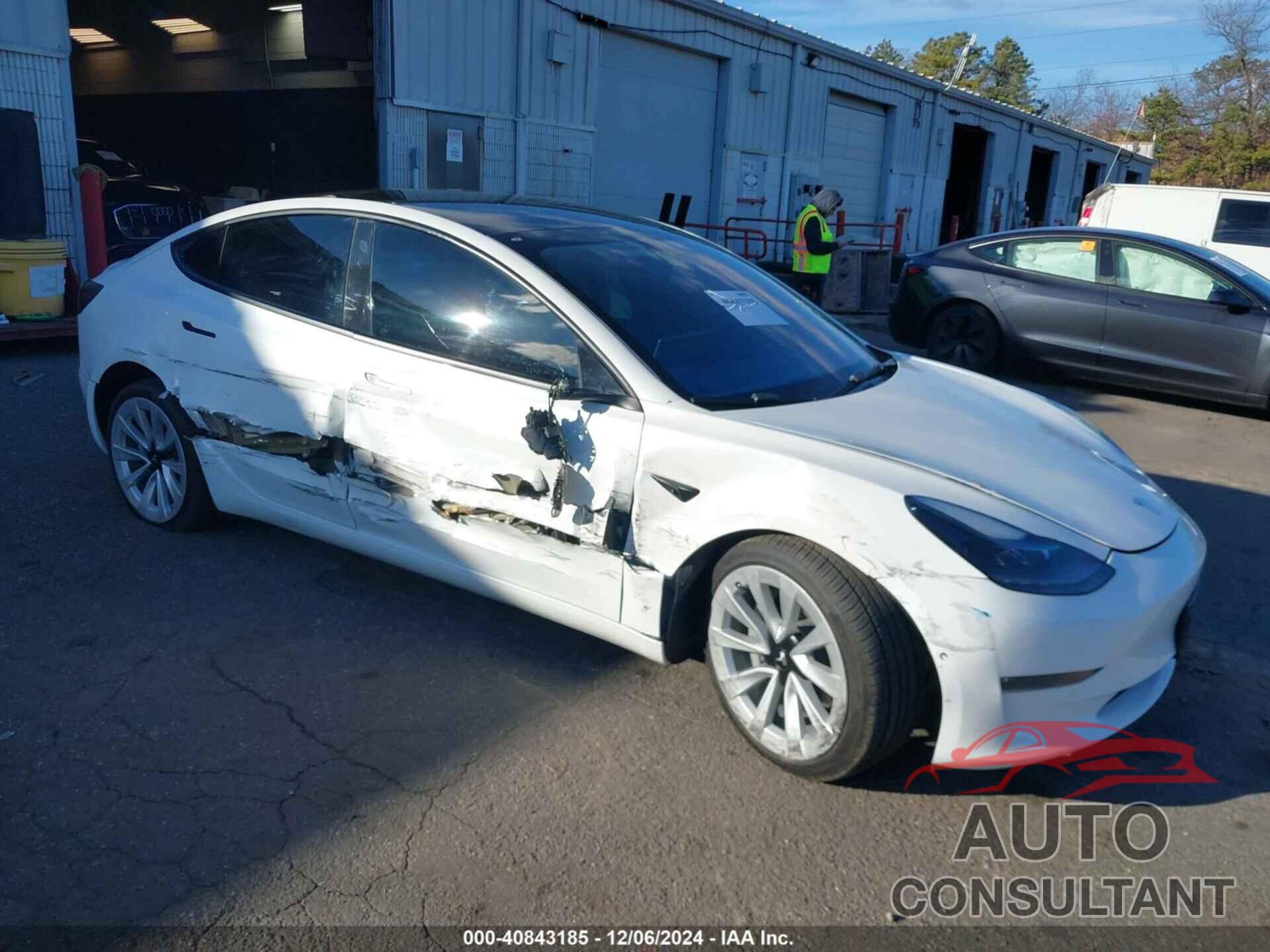 TESLA MODEL 3 2022 - 5YJ3E1EB2NF287638