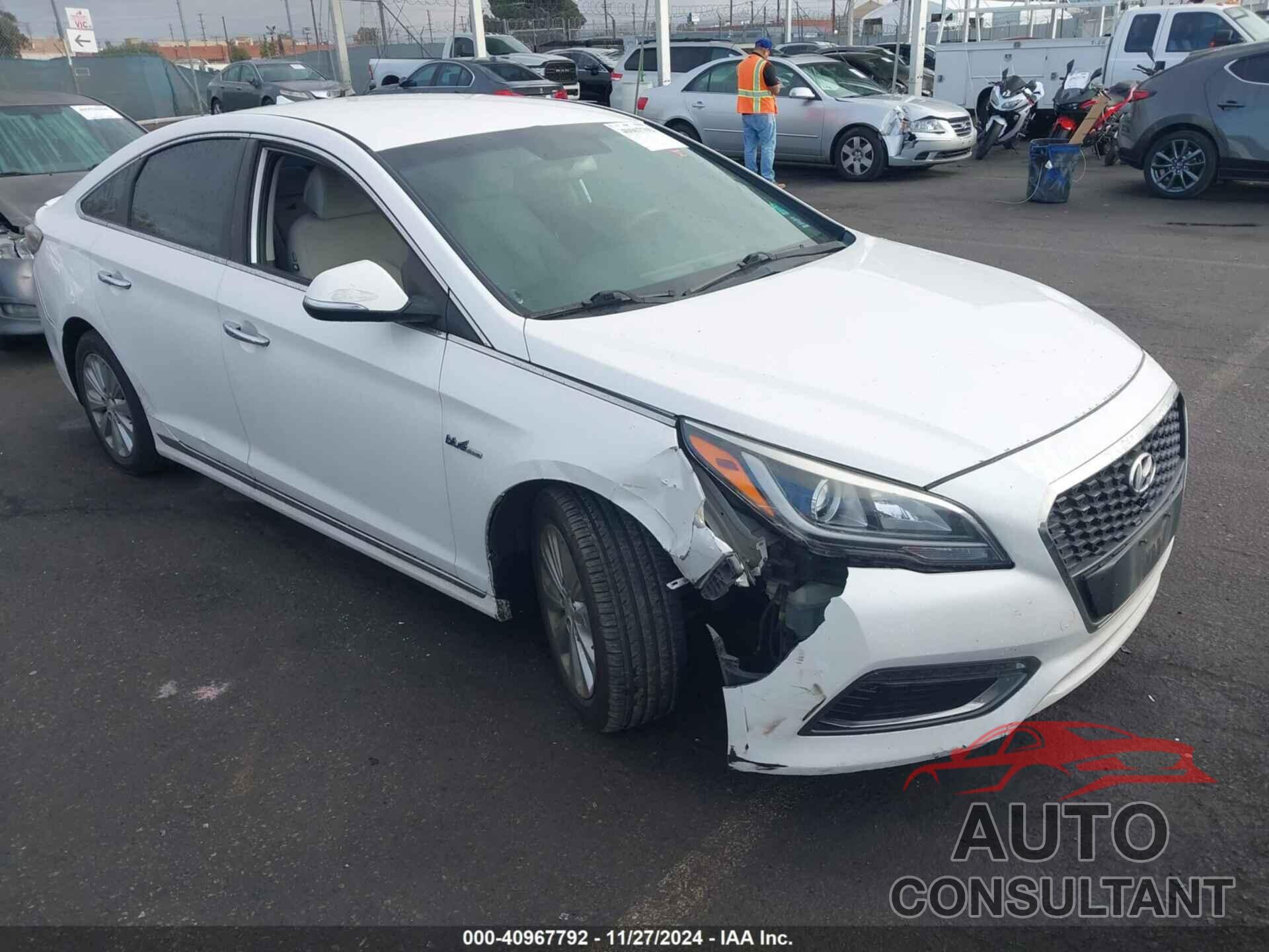 HYUNDAI SONATA HYBRID 2016 - KMHE24L18GA036613