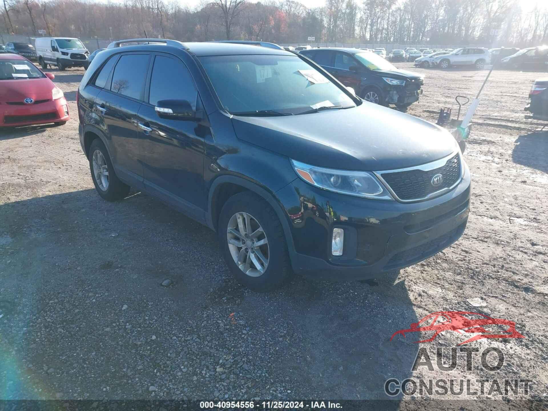 KIA SORENTO 2015 - 5XYKT4A68FG633715