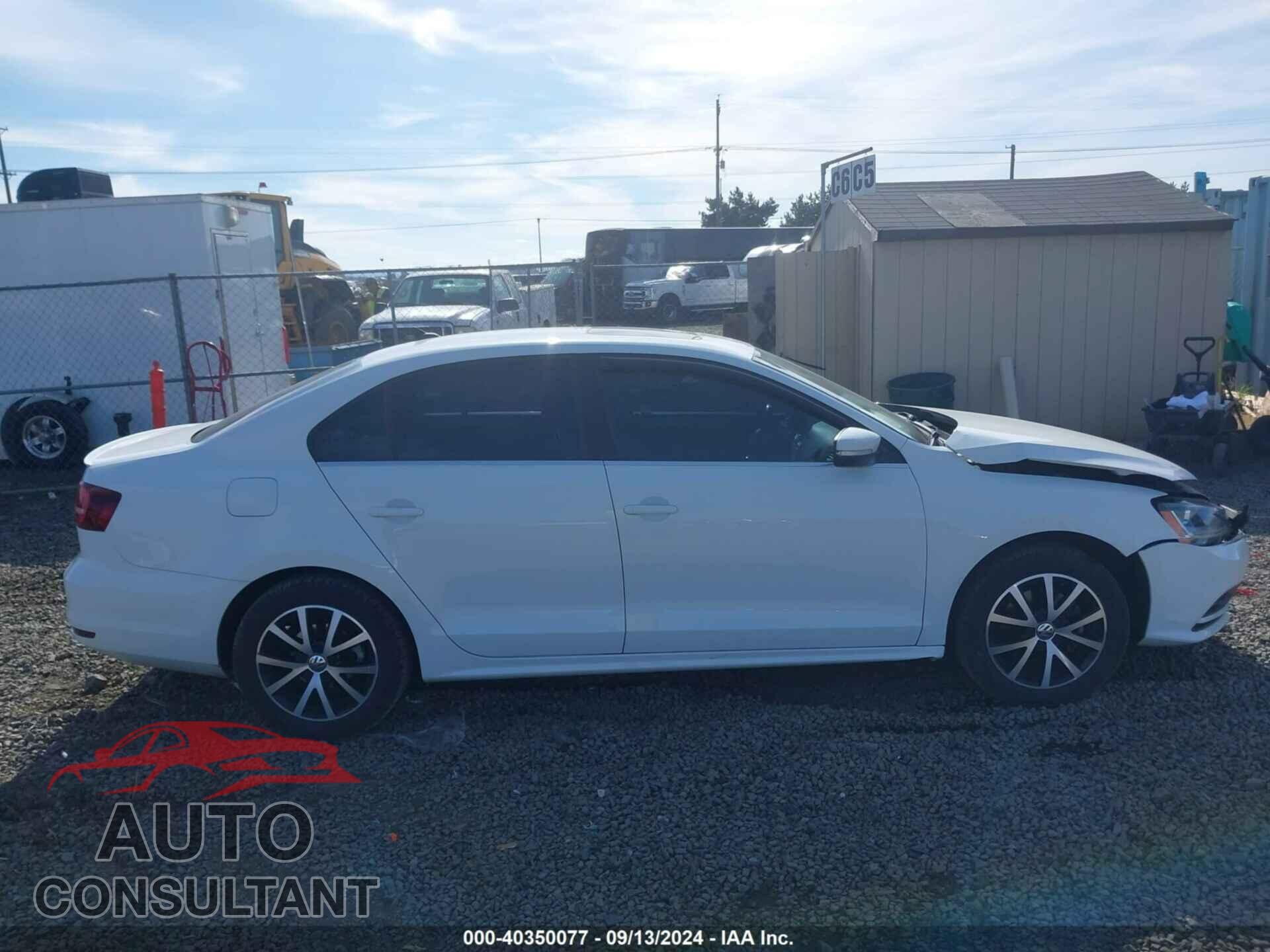 VOLKSWAGEN JETTA 2017 - 3VWDB7AJ2HM270400