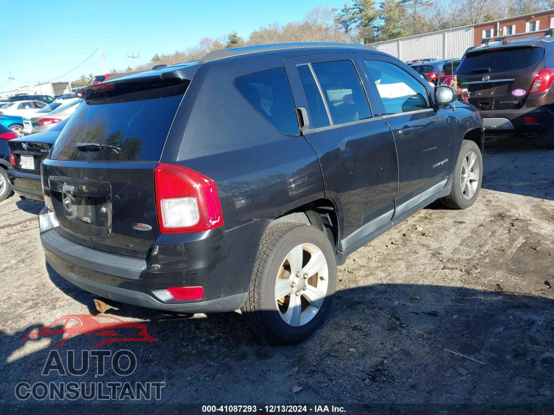 JEEP COMPASS 2011 - 1J4NF4FBXBD135335