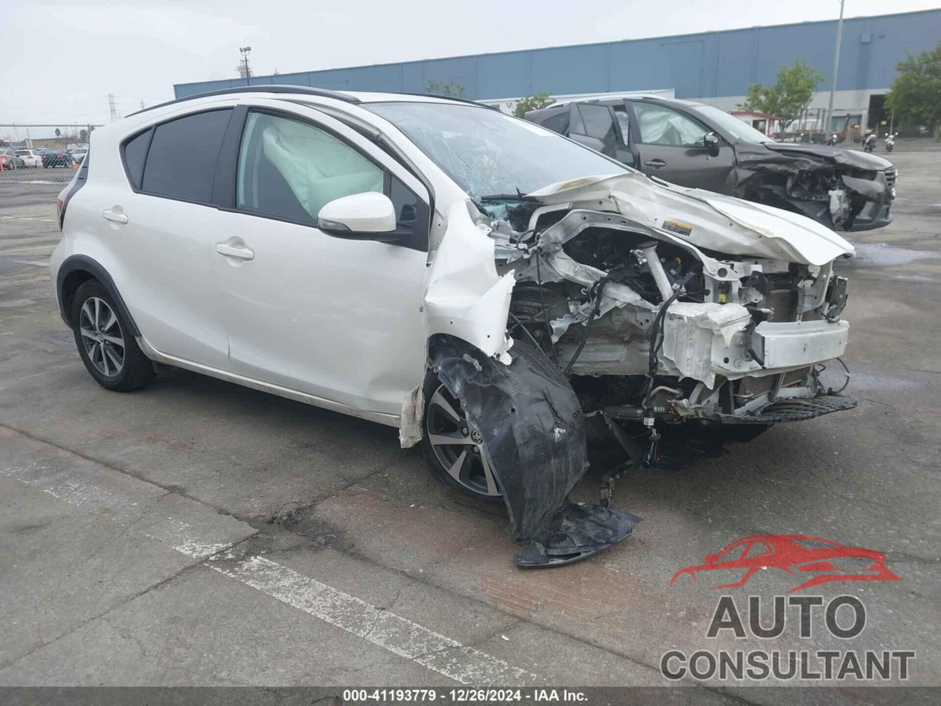 TOYOTA PRIUS C 2019 - JTDKDTB30K1620866