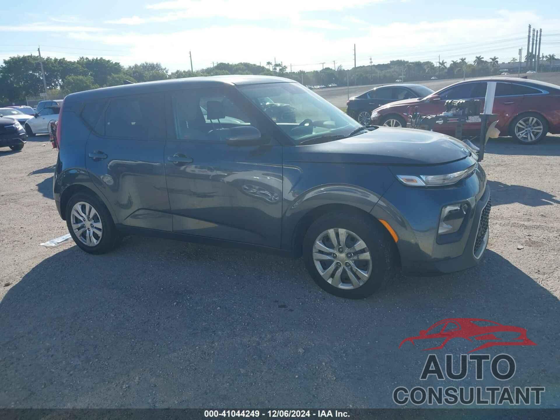 KIA SOUL 2020 - KNDJ23AU4L7014612