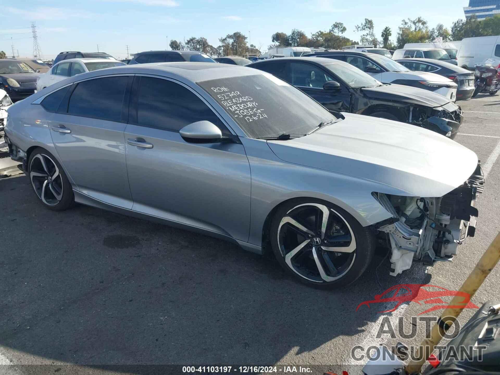 HONDA ACCORD 2018 - 1HGCV2F33JA018095