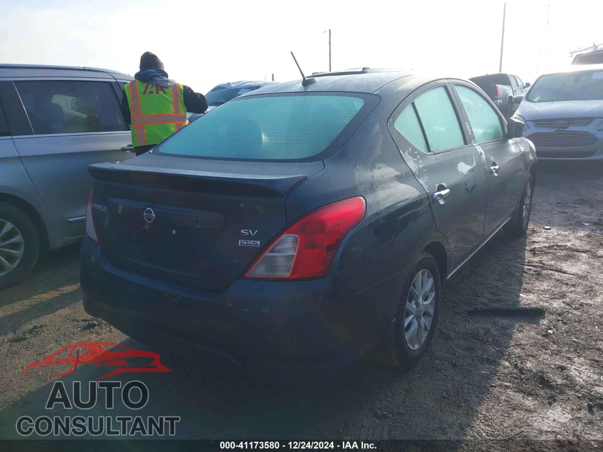 NISSAN VERSA 2017 - 3N1CN7AP3HL828192