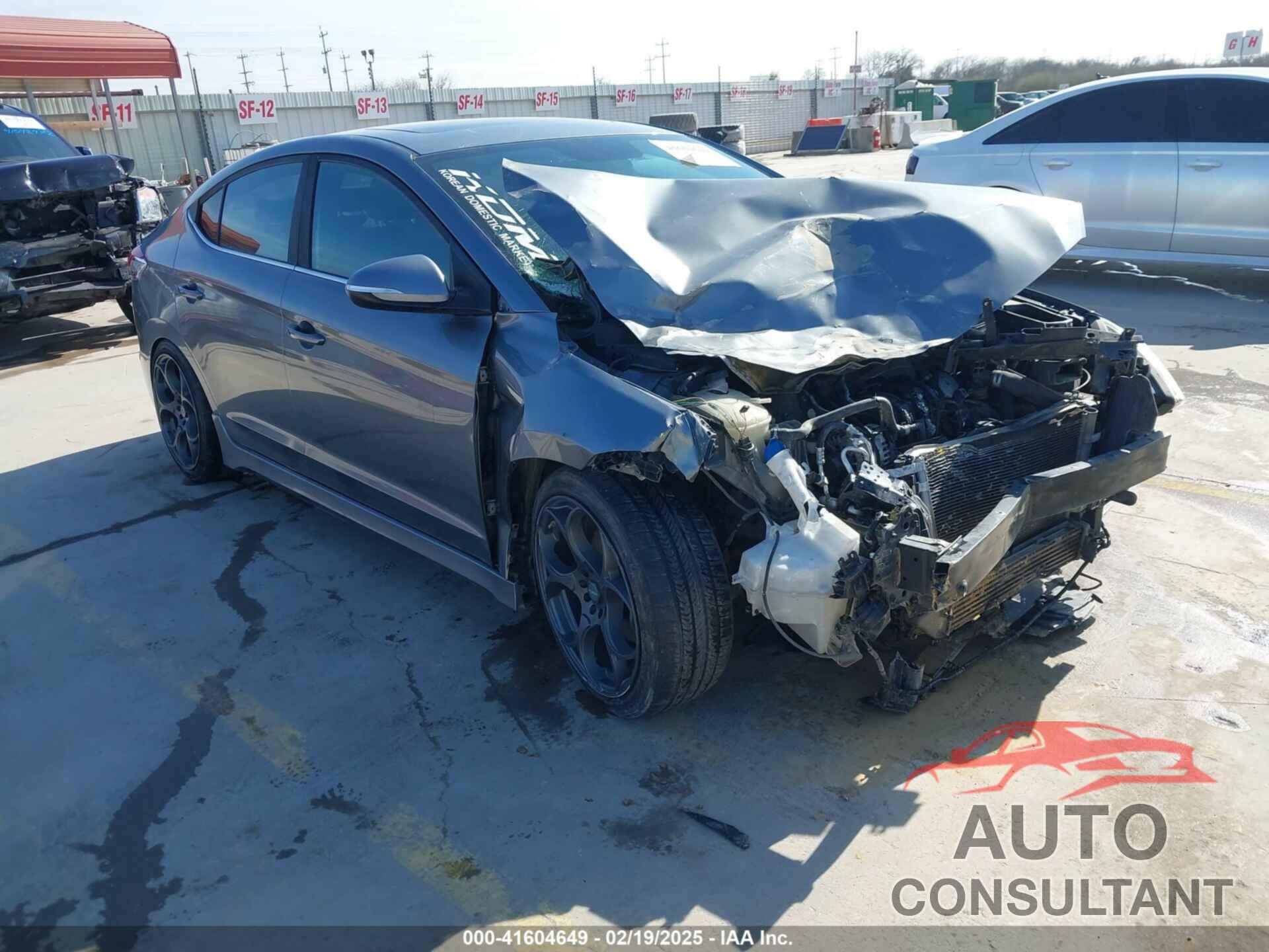 HYUNDAI ELANTRA 2018 - KMHD04LB8JU512035