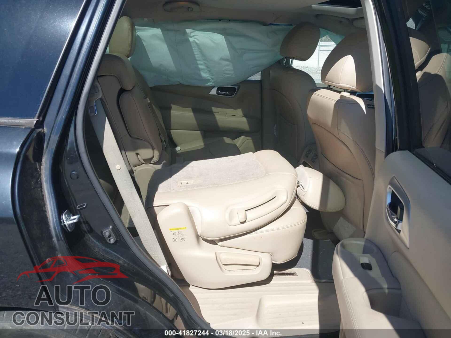 NISSAN PATHFINDER 2015 - 5N1AR2MM2FC618166