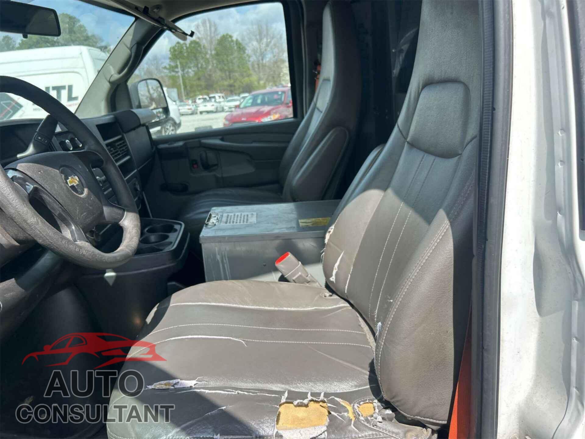 CHEVROLET EXPRESS 2500 2013 - 1GCWGFCA7D1134811