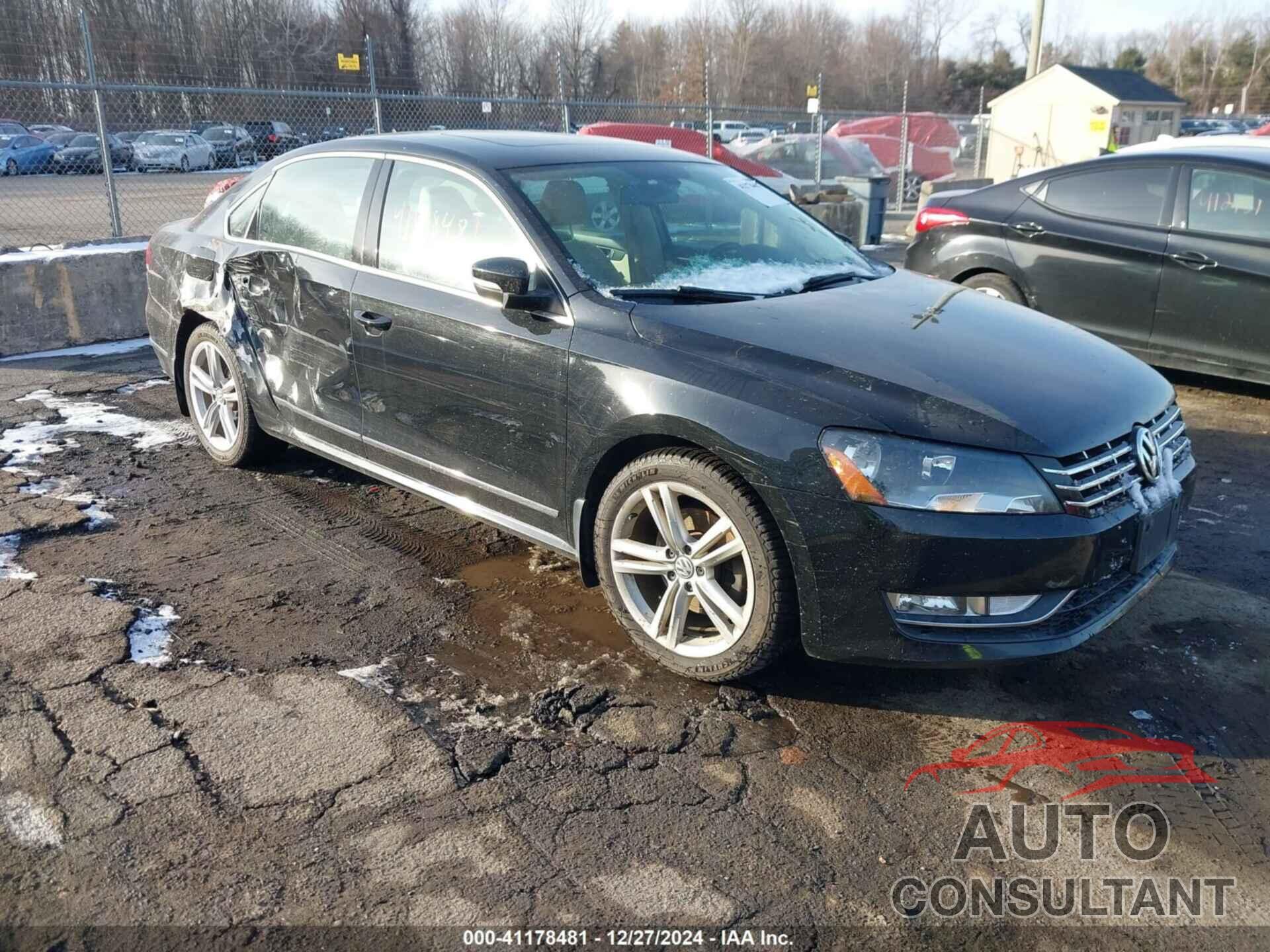 VOLKSWAGEN PASSAT 2015 - 1VWCV7A33FC016780