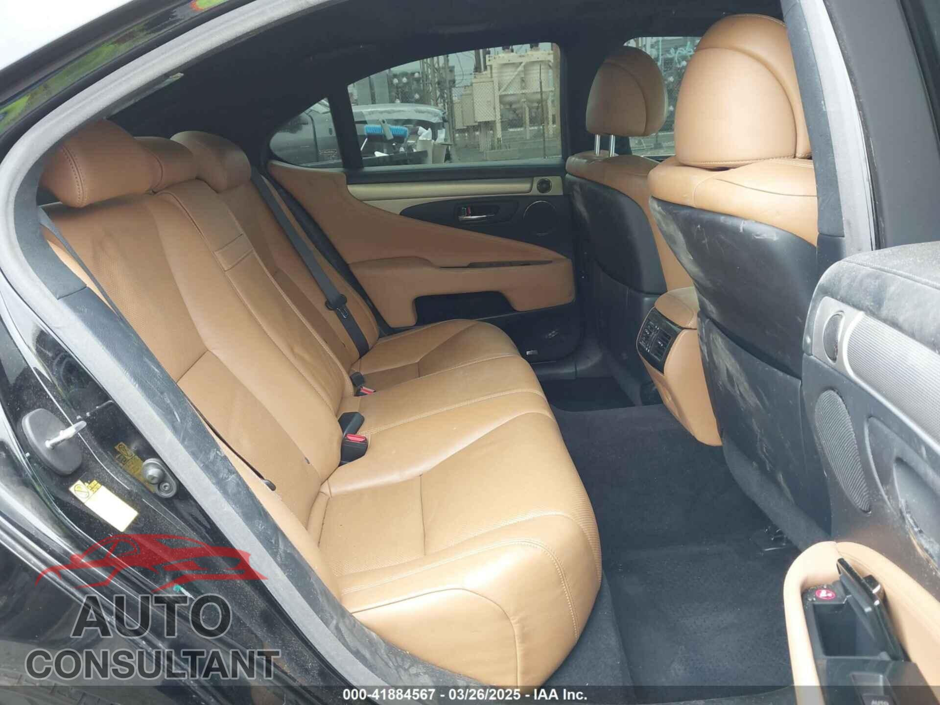 LEXUS LS 460 2014 - JTHBL5EF9E5126845