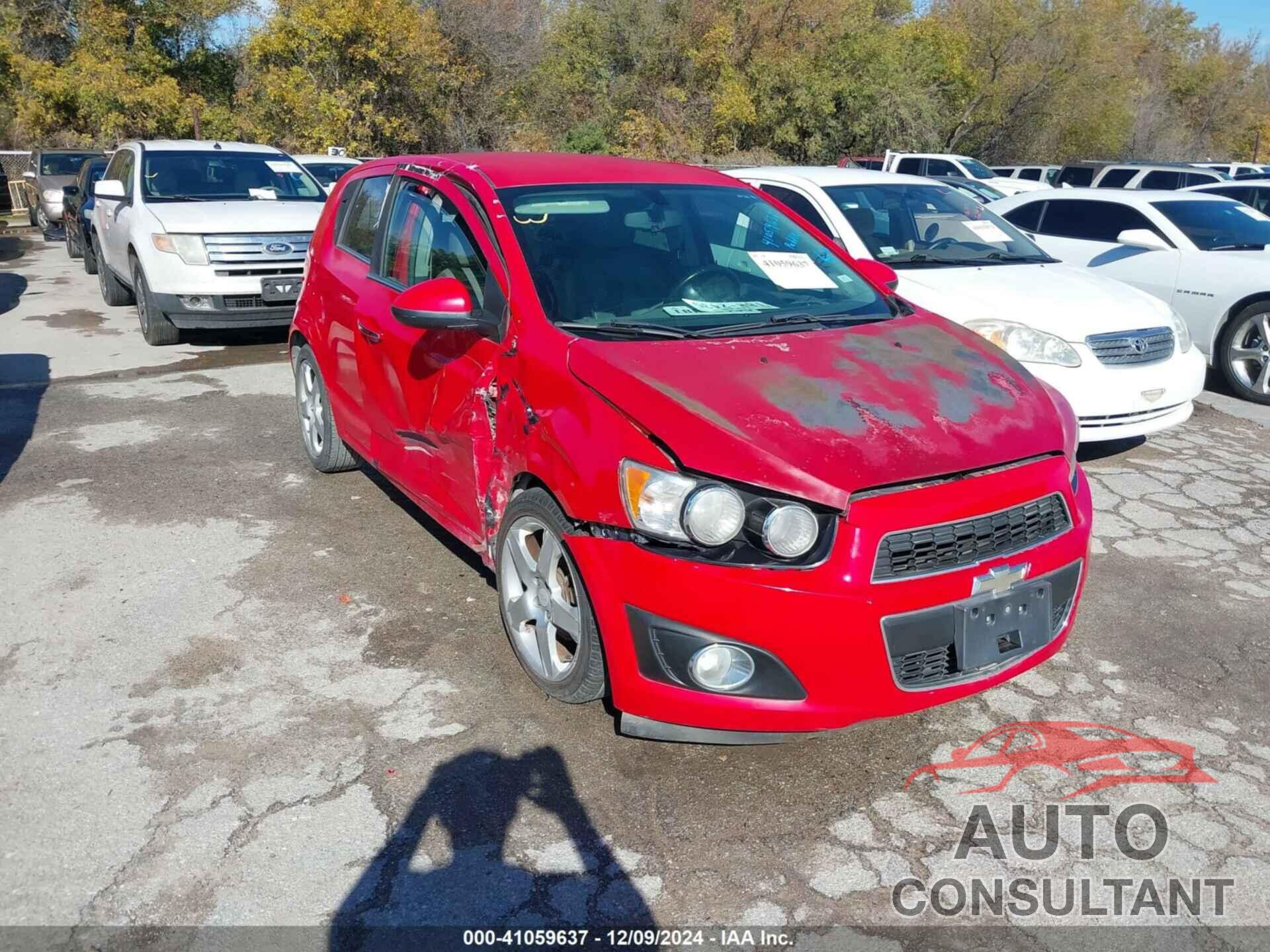 CHEVROLET SONIC 2015 - 1G1JE6SB6F4105997