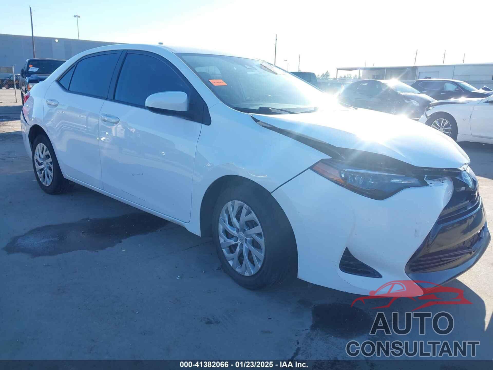 TOYOTA COROLLA 2018 - 2T1BURHE2JC071192