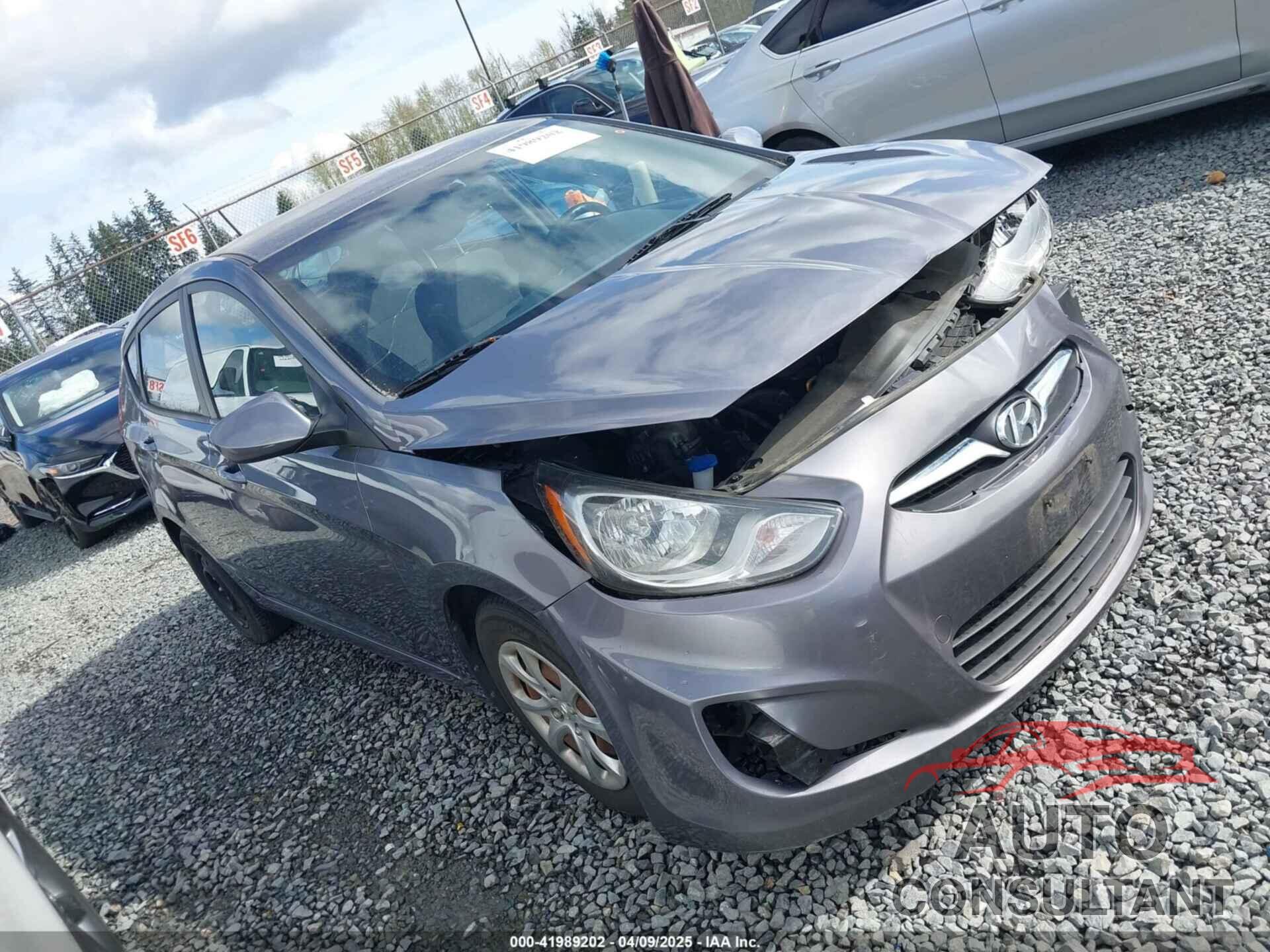 HYUNDAI ACCENT 2013 - KMHCT5AE2DU131582