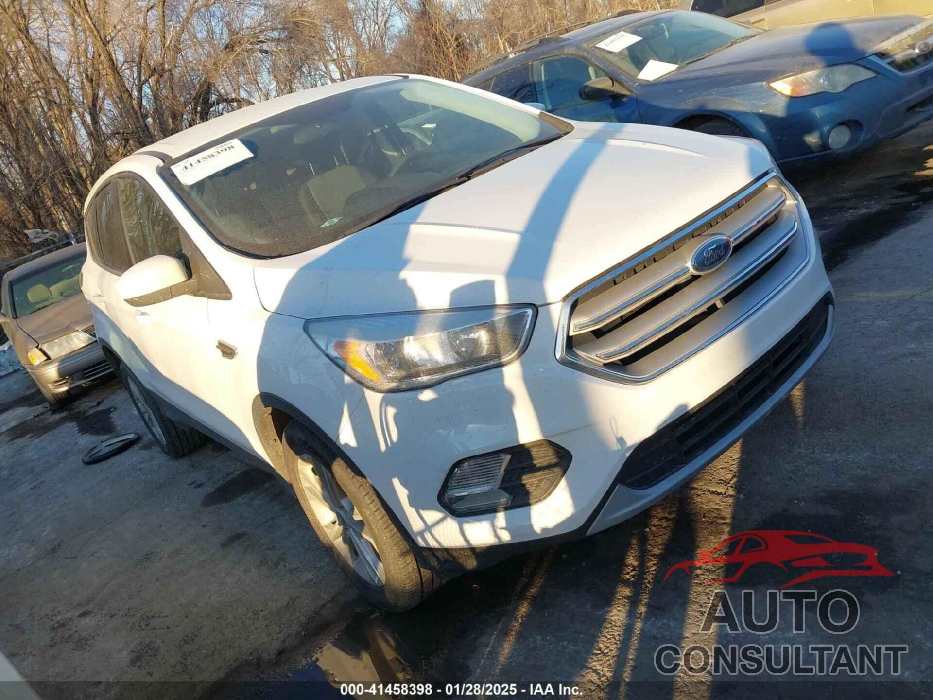 FORD ESCAPE 2019 - 1FMCU0GD8KUA34995