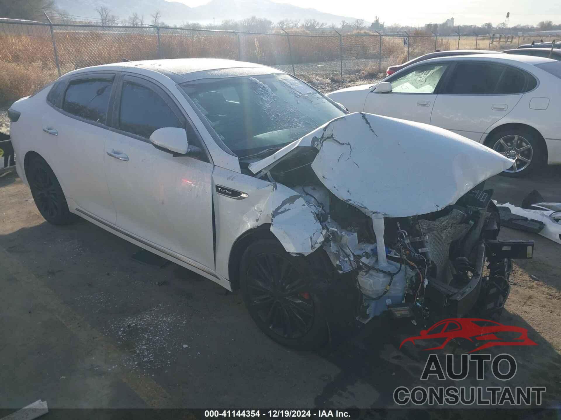 KIA OPTIMA 2016 - 5XXGV4L25GG111883