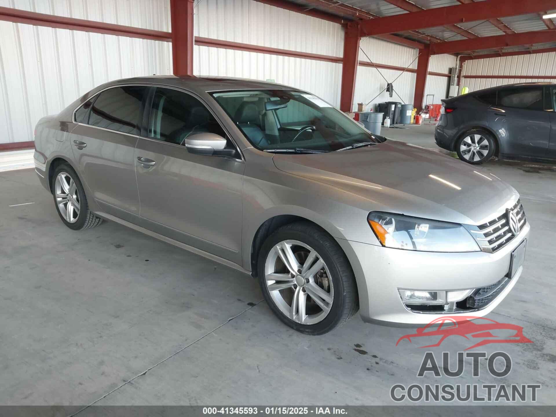 VOLKSWAGEN PASSAT 2013 - 1VWCN7A30DC014188