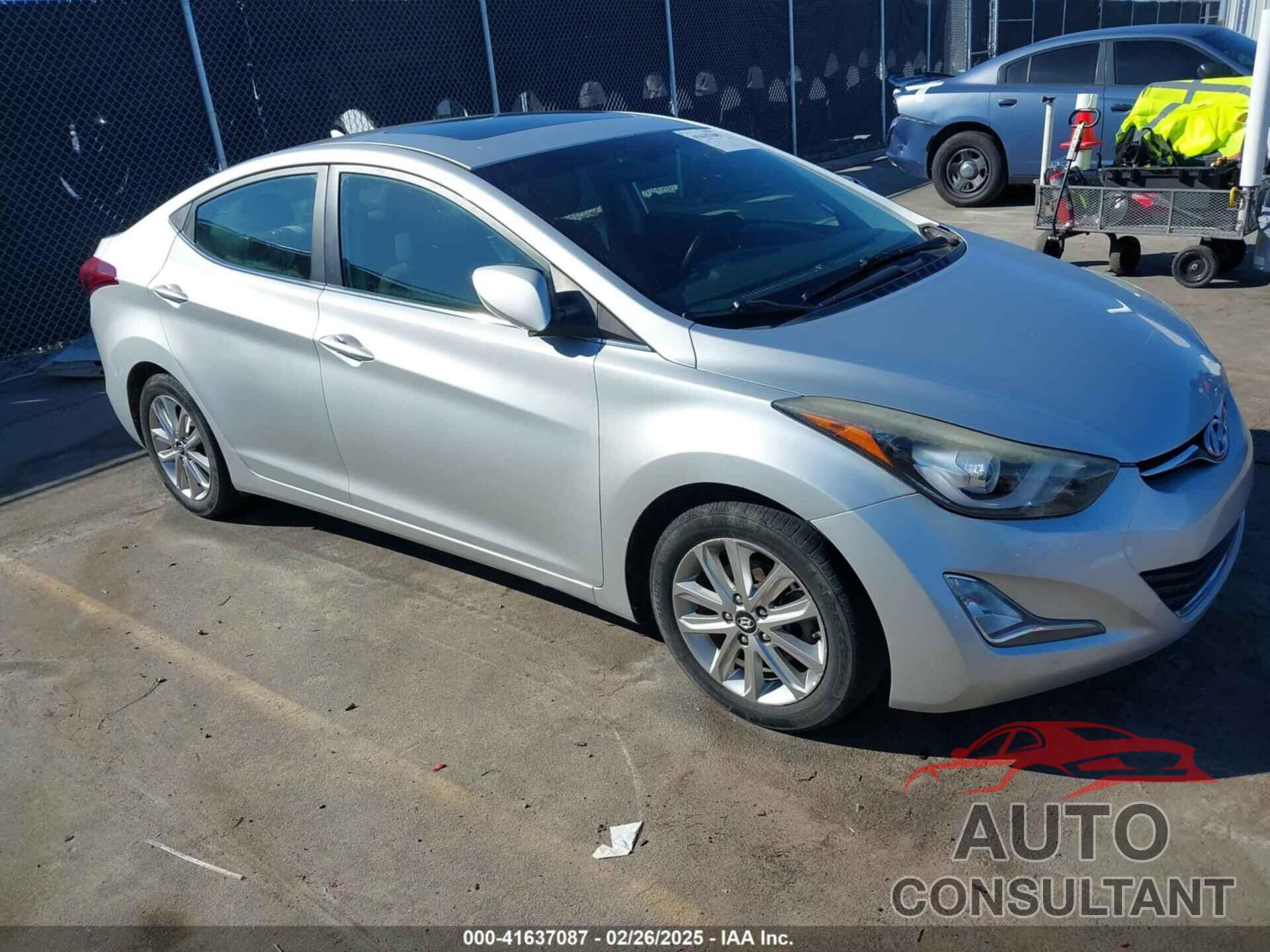 HYUNDAI ELANTRA 2015 - 5NPDH4AE5FH609303