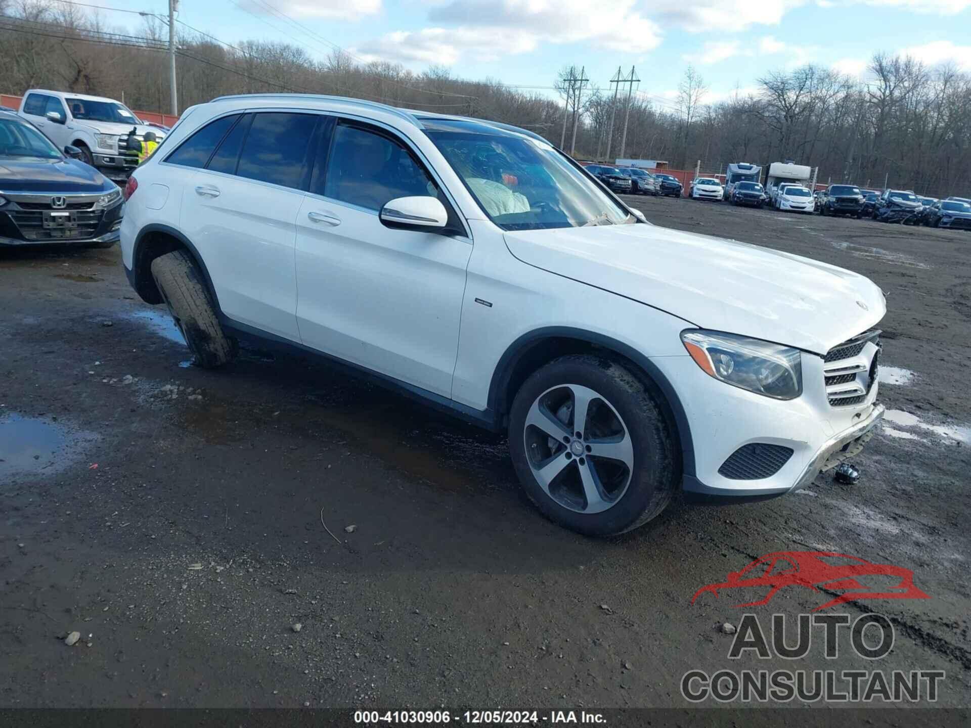 MERCEDES-BENZ GLC 300 2016 - WDC0G4KB0GF046981
