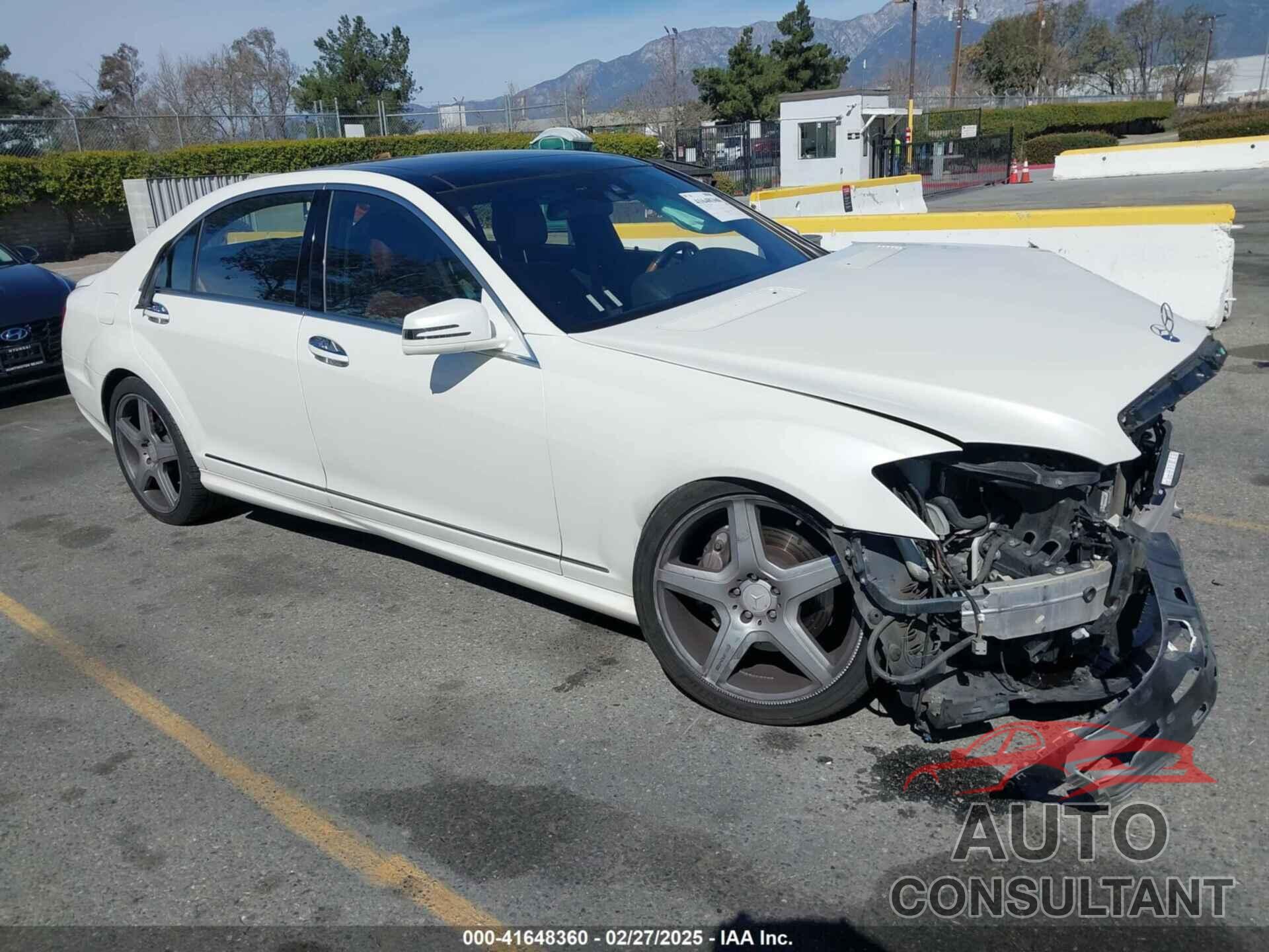 MERCEDES-BENZ S 550 2011 - WDDNG7BB6BA373135