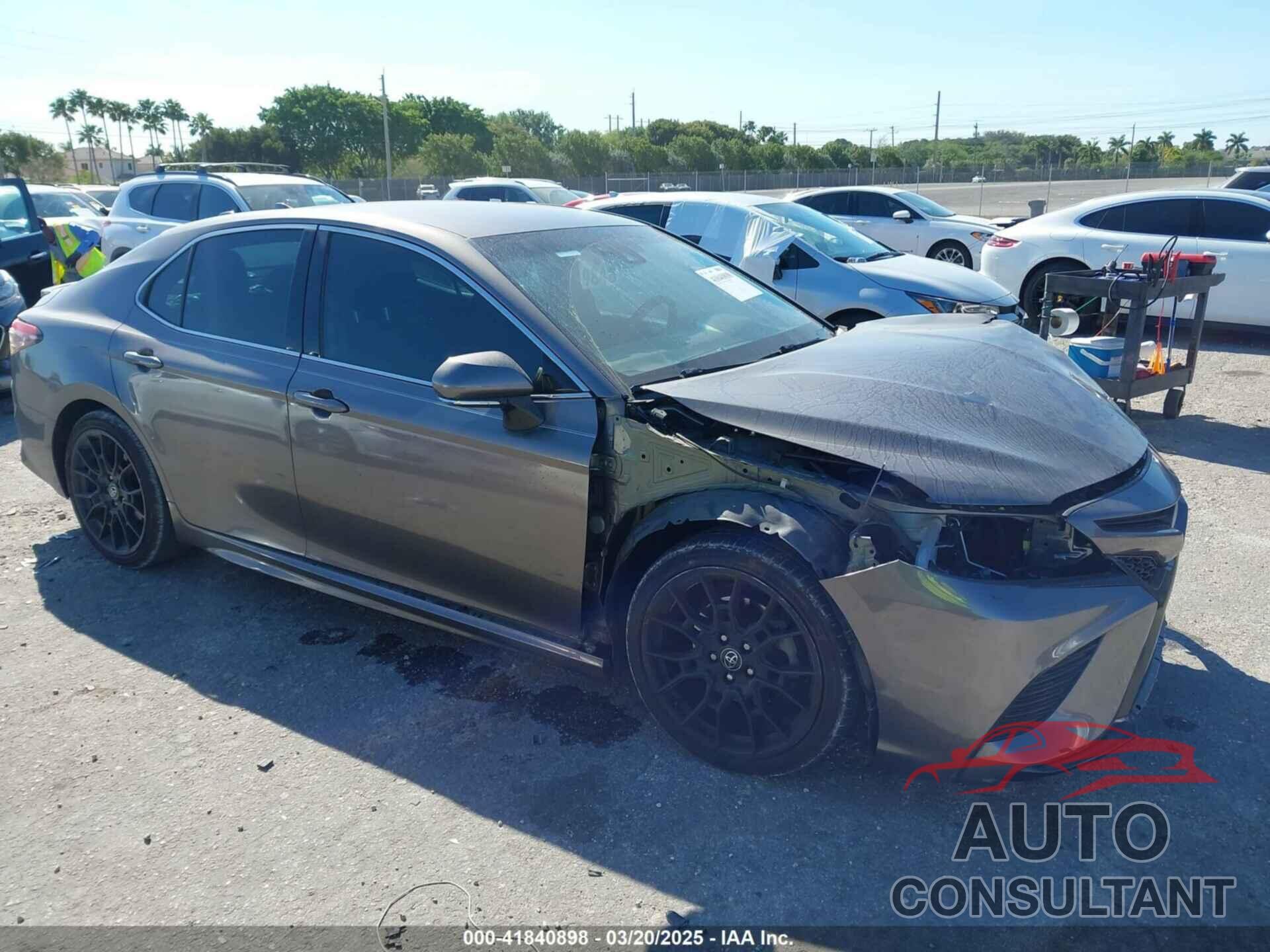 TOYOTA CAMRY 2019 - 4T1B61HK3KU770042