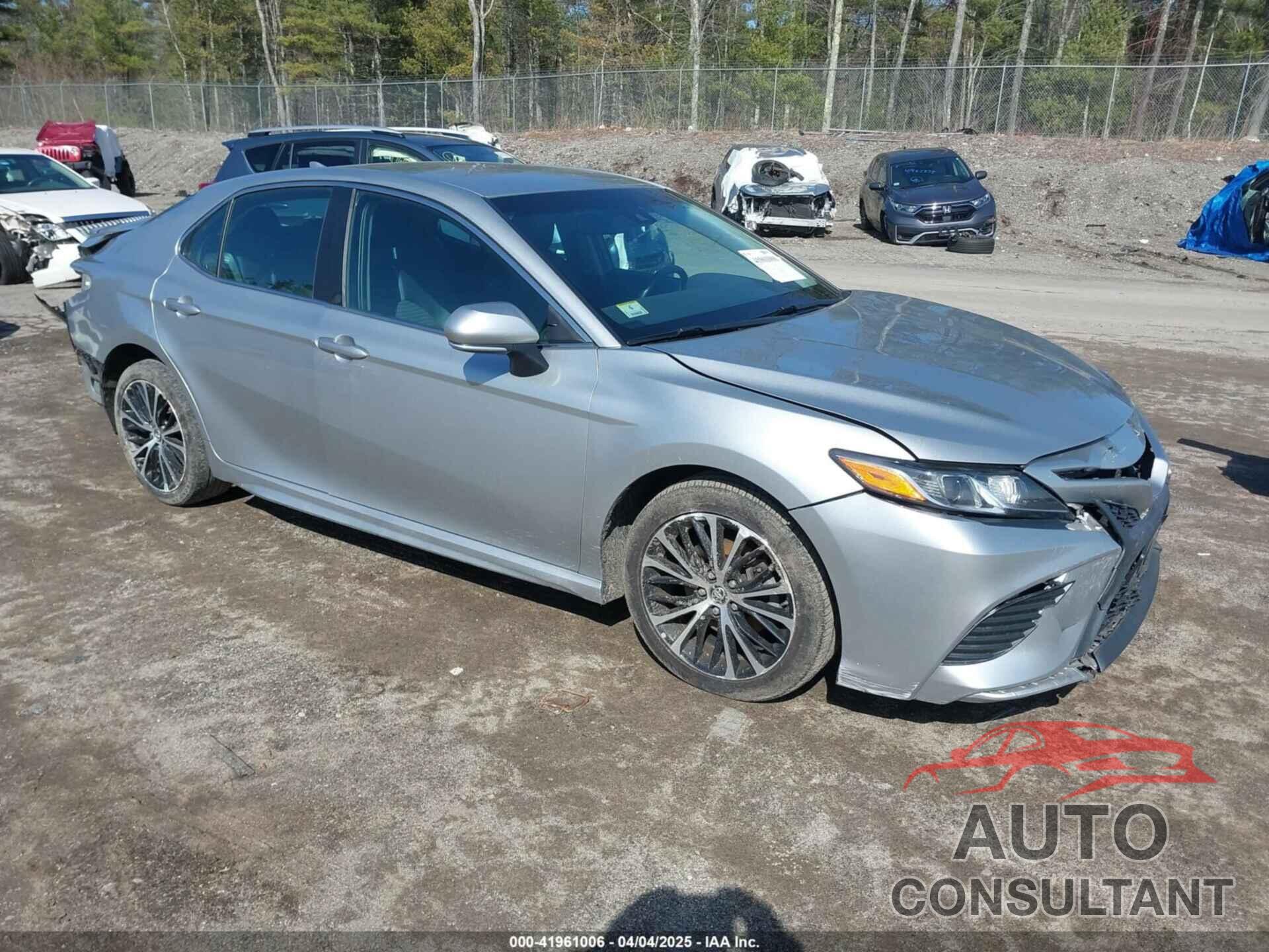 TOYOTA CAMRY 2018 - 4T1B11HK8JU625480