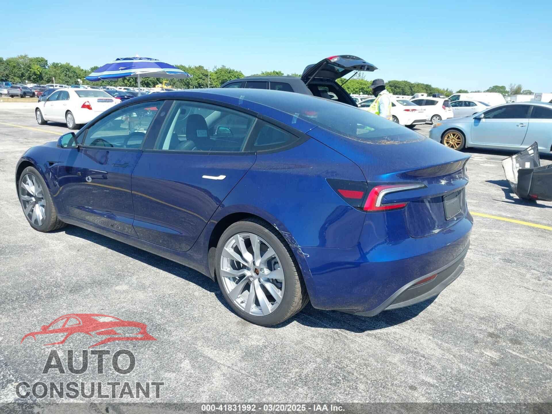TESLA MODEL 3 2024 - 5YJ3E1EAXRF751577
