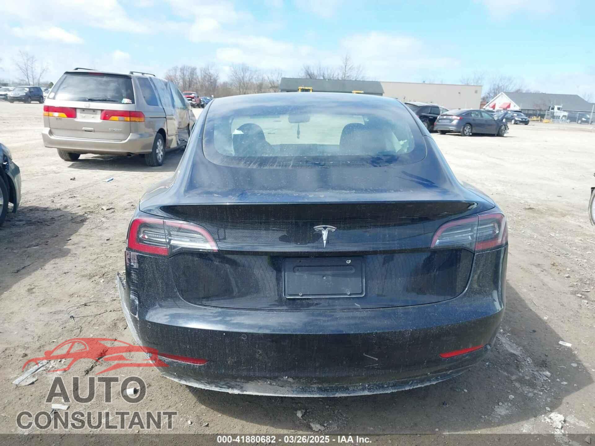 TESLA MODEL 3 2019 - 5YJ3E1EA5KF310896
