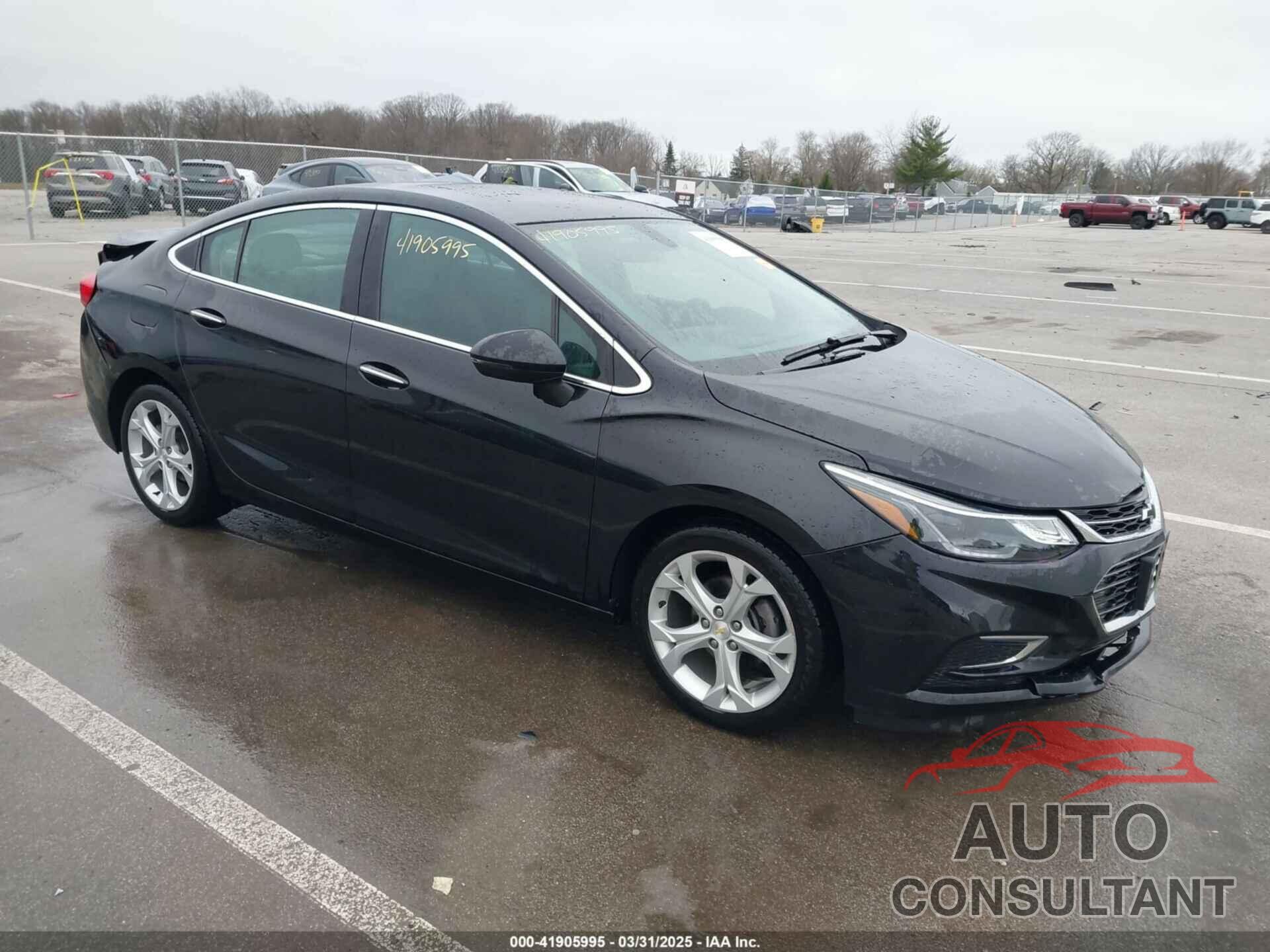 CHEVROLET CRUZE 2018 - 1G1BF5SM1J7112005