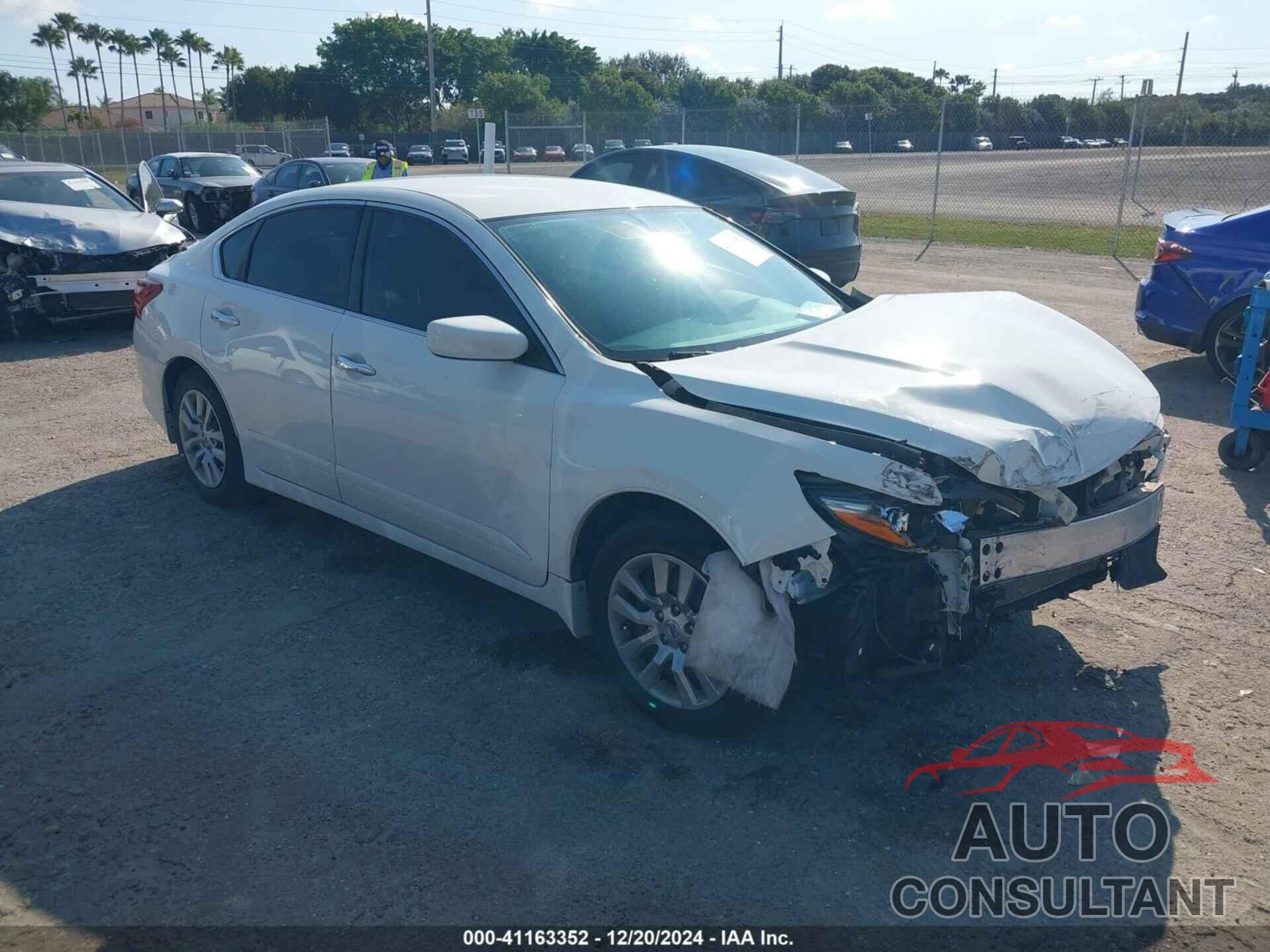 NISSAN ALTIMA 2018 - 1N4AL3AP7JC477605