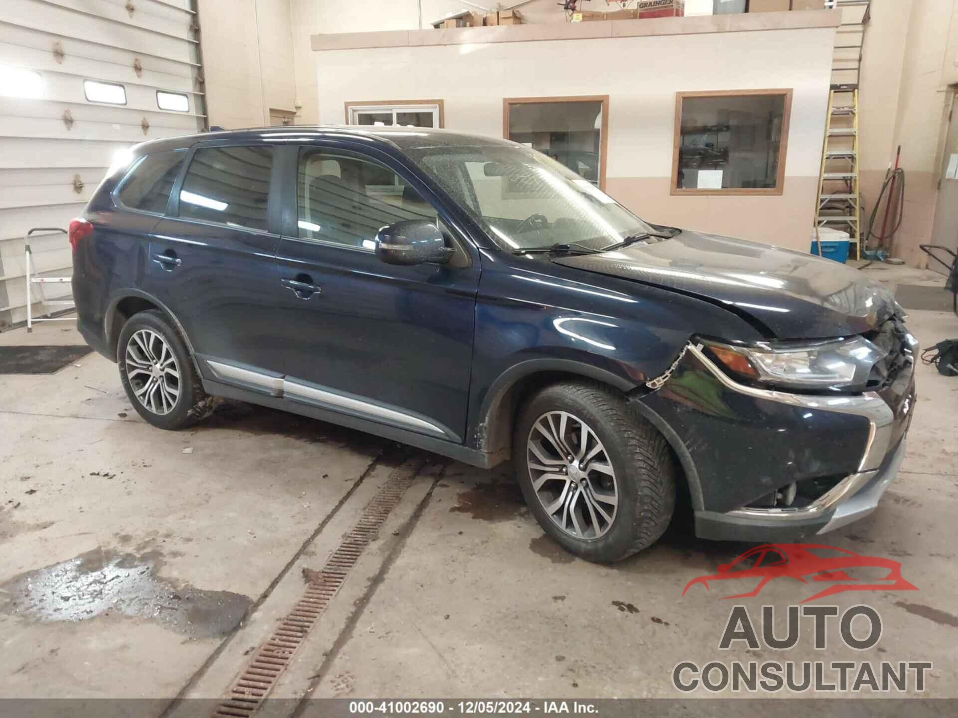 MITSUBISHI OUTLANDER 2018 - JA4AZ3A3XJZ004360