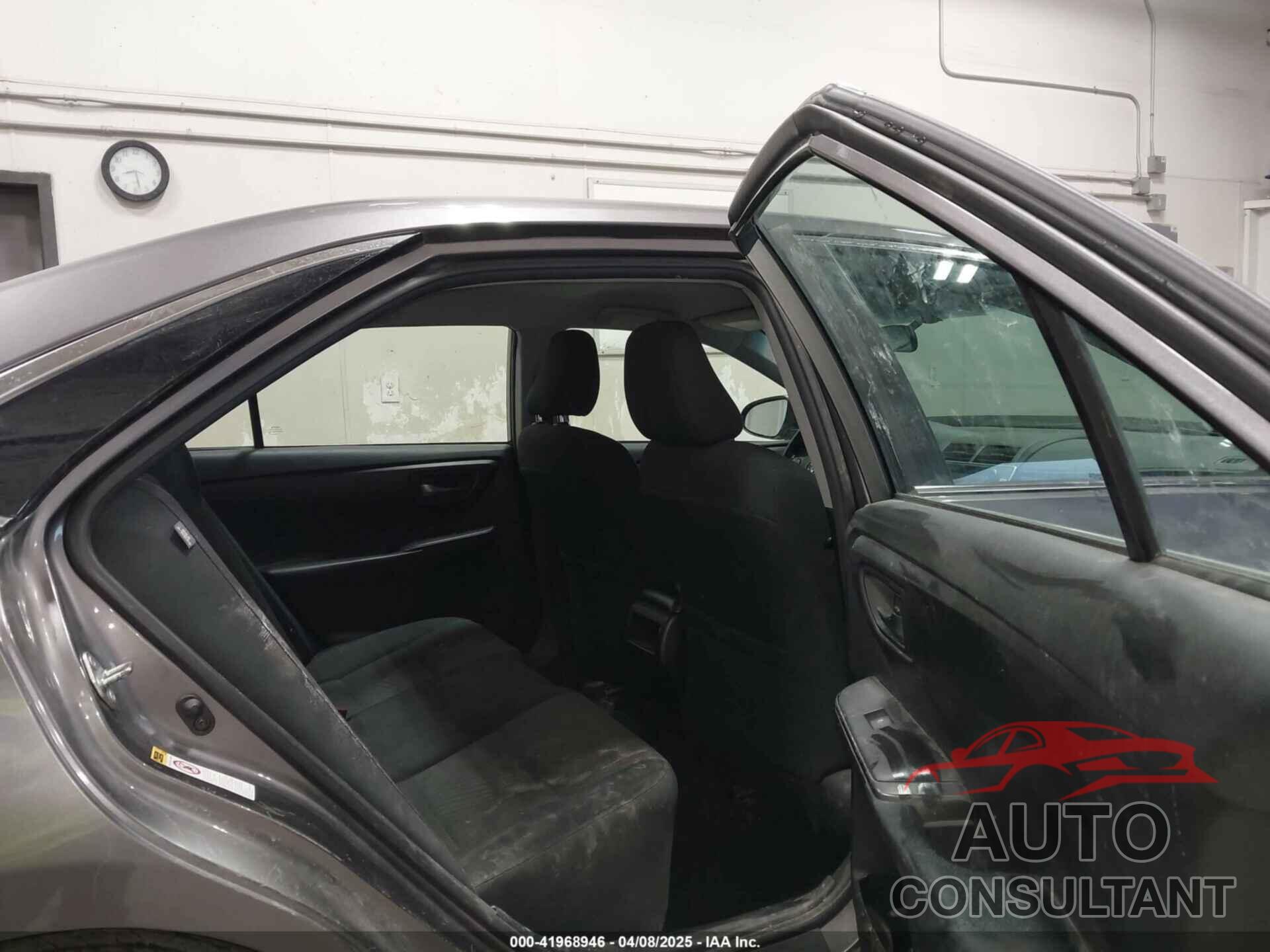 TOYOTA CAMRY 2016 - 4T4BF1FK7GR573522