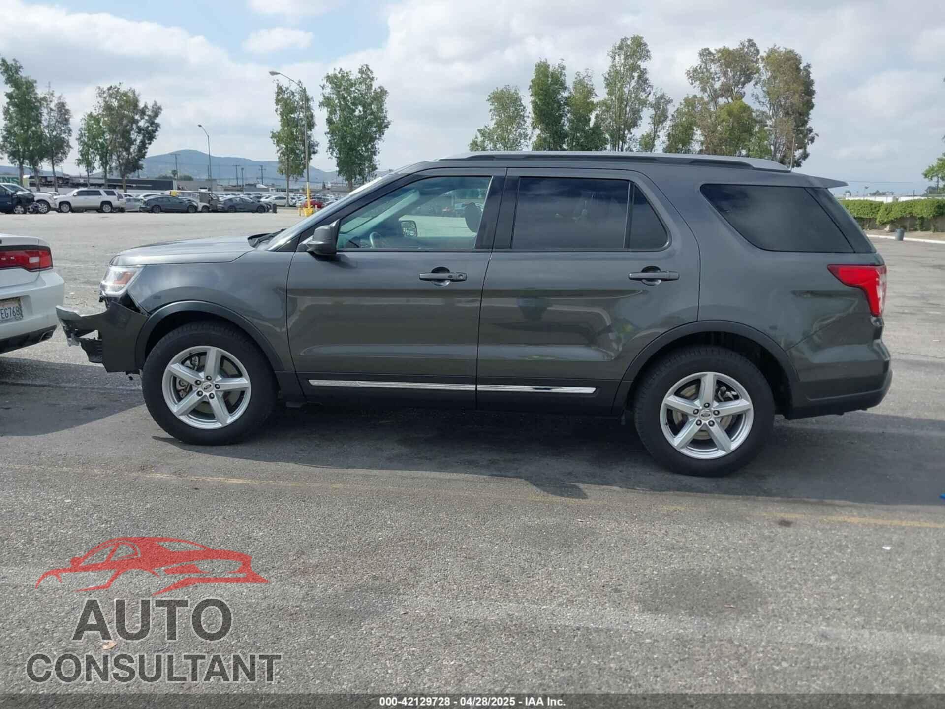 FORD EXPLORER 2018 - 1FM5K7D82JGB56585