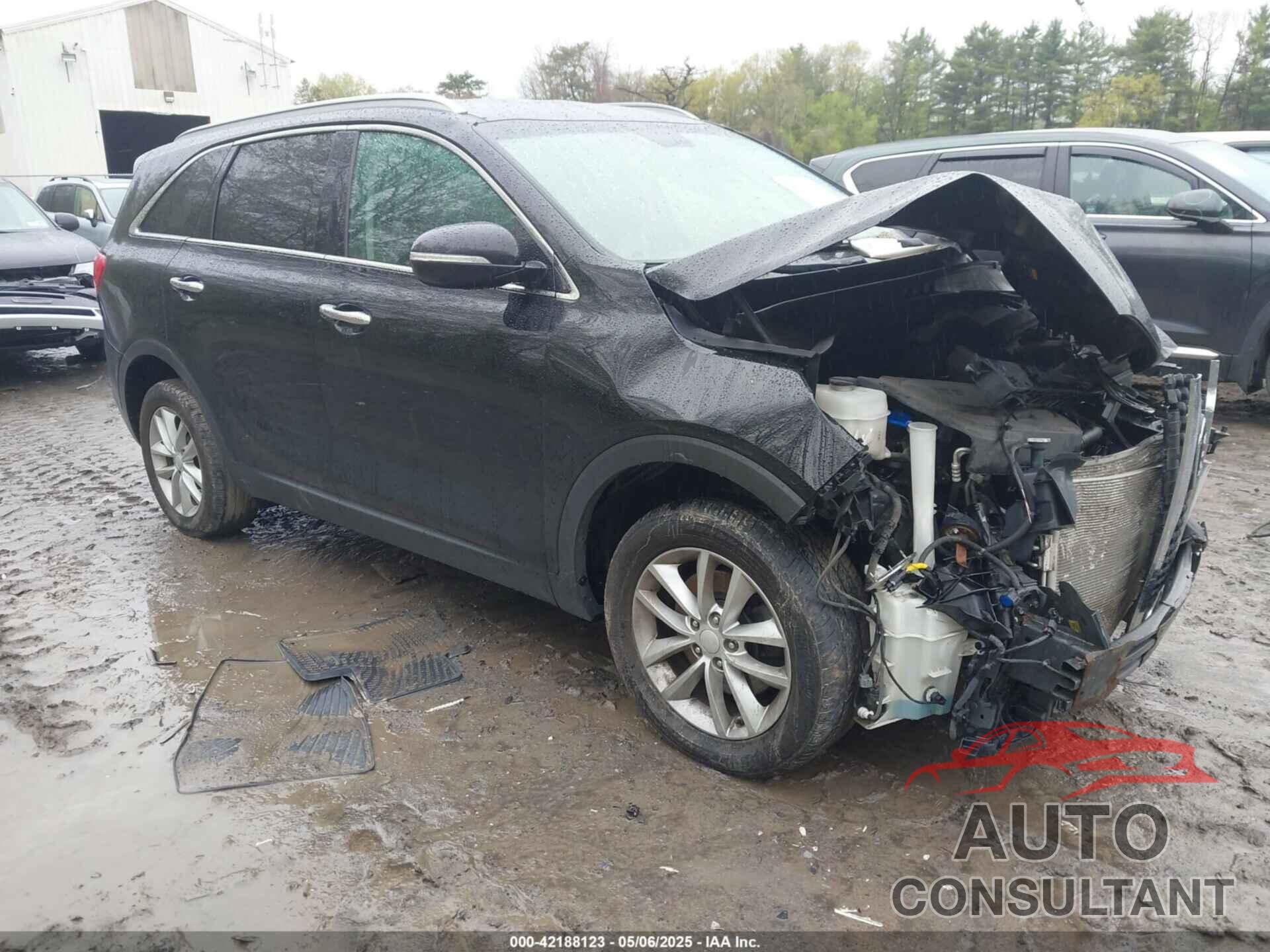 KIA SORENTO 2018 - 5XYPG4A30JG348905