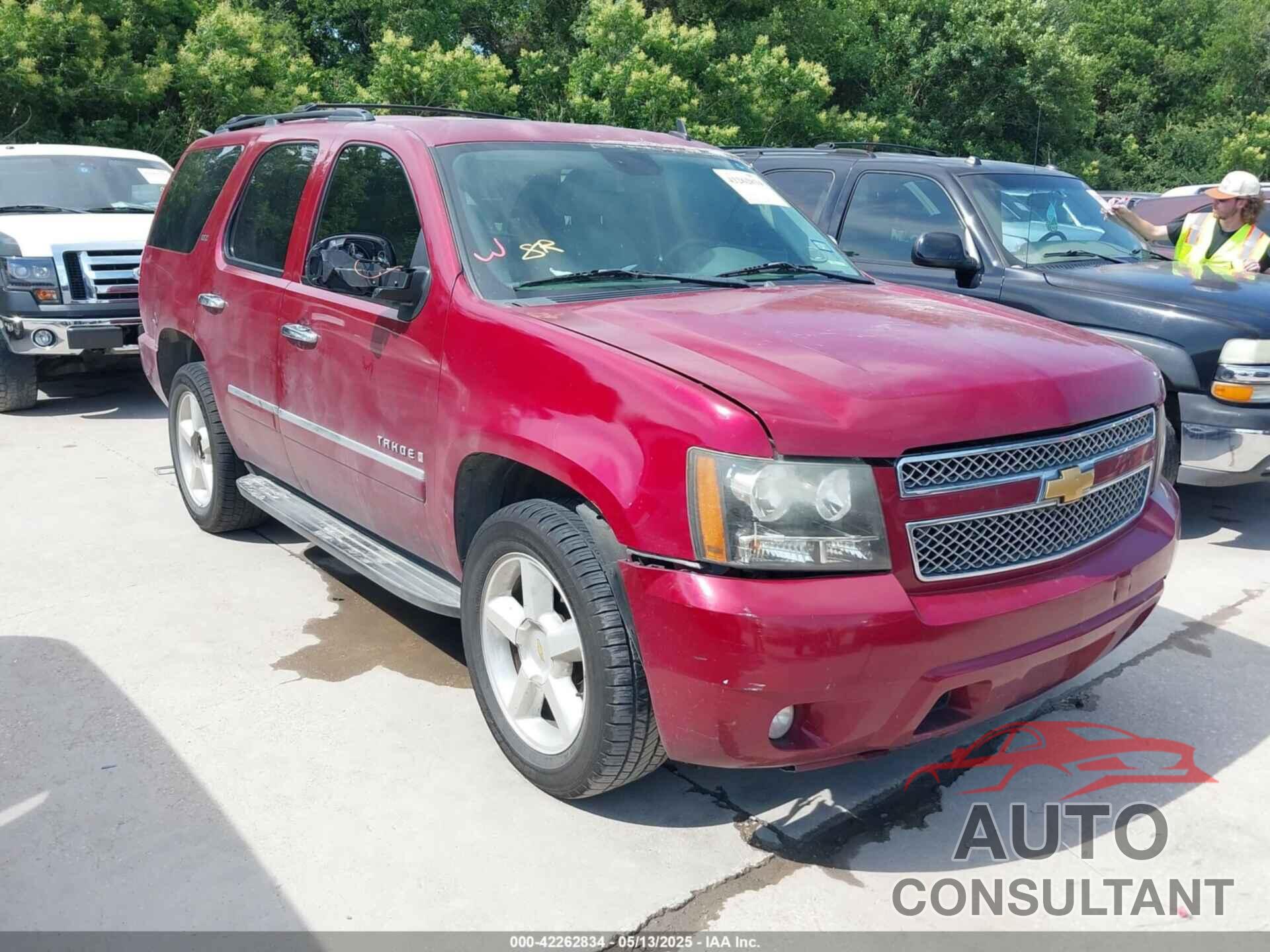 CHEVROLET TAHOE 2009 - 1GNFC33039R146567