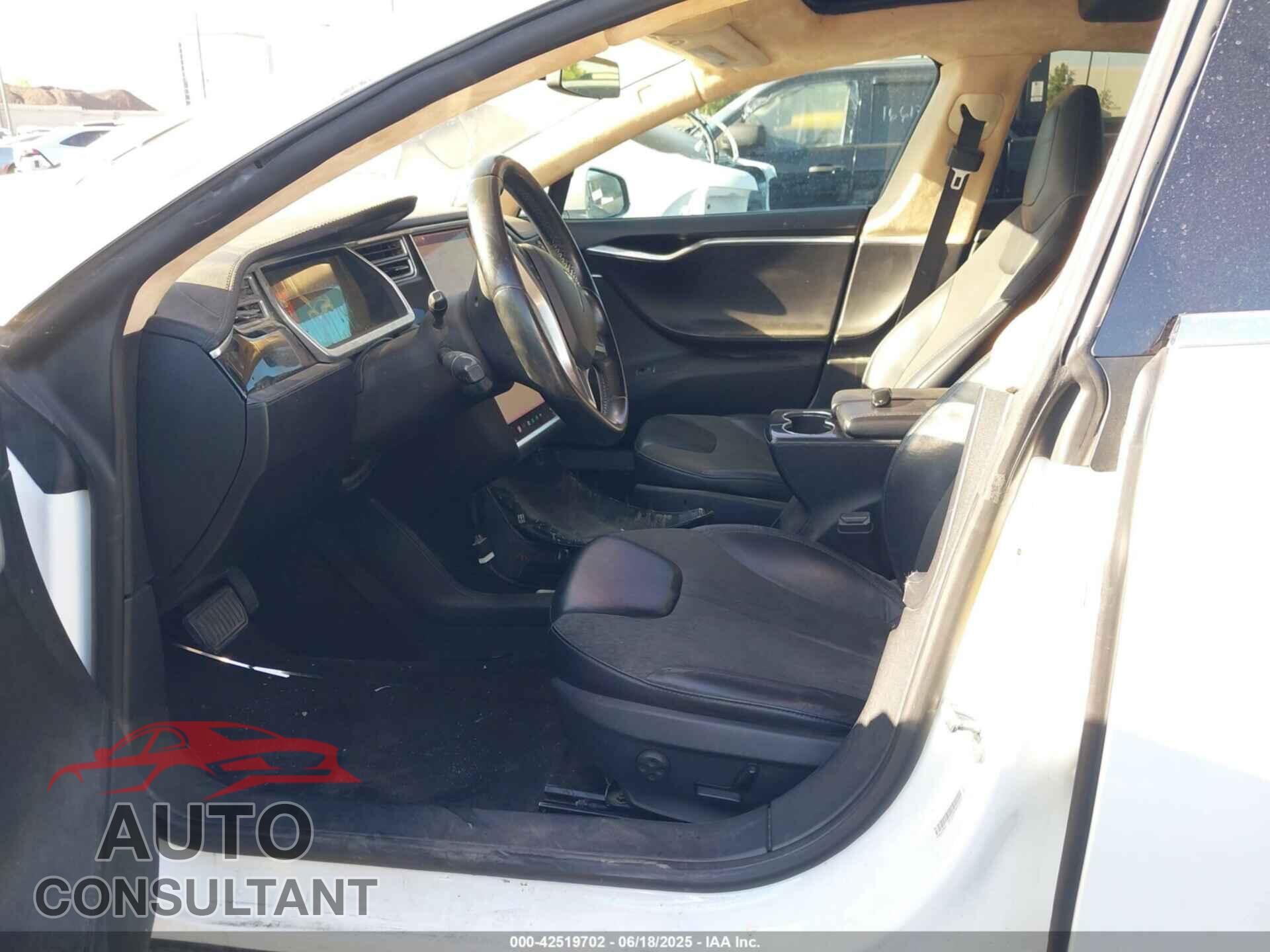 TESLA MODEL S 2013 - 5YJSA1CG0DFP22533