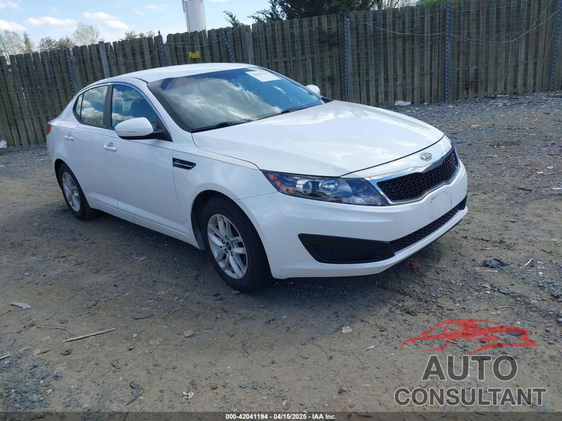 KIA OPTIMA 2011 - KNAGM4A76B5175443