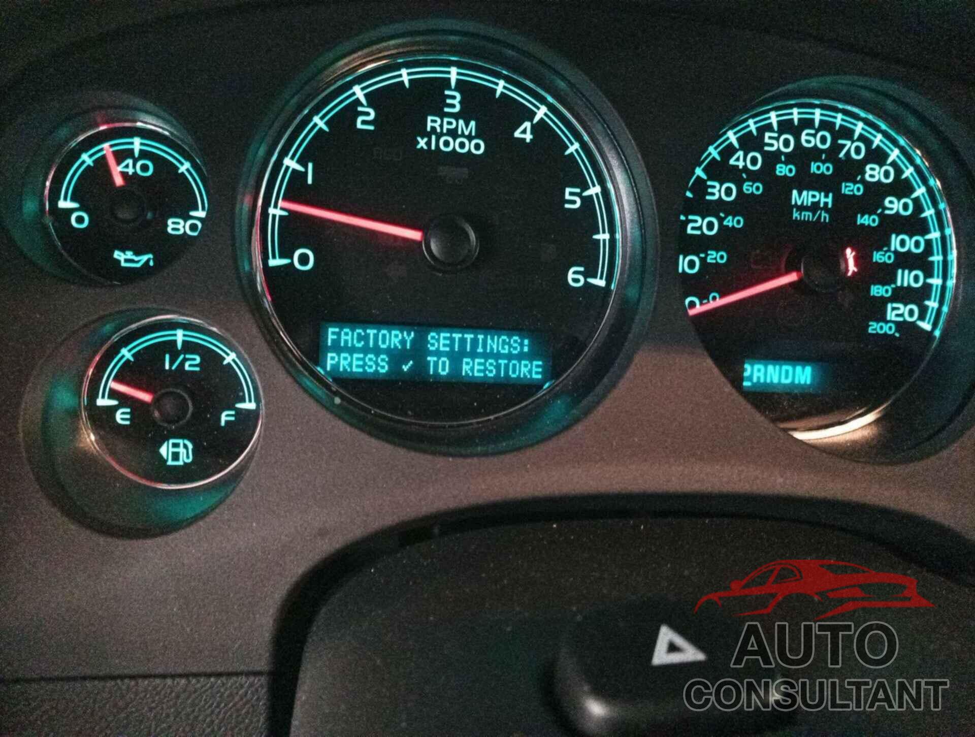 CHEVROLET TAHOE 2011 - 1GNSKCE05BR282929