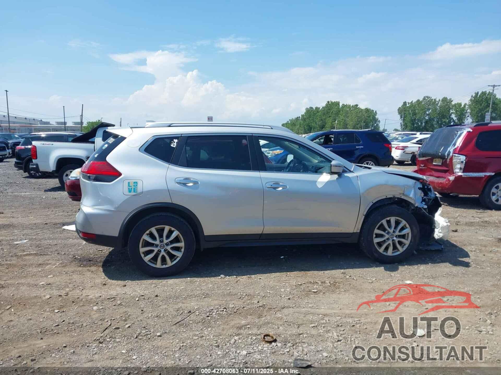NISSAN ROGUE 2017 - JN8AT2MT4HW391811