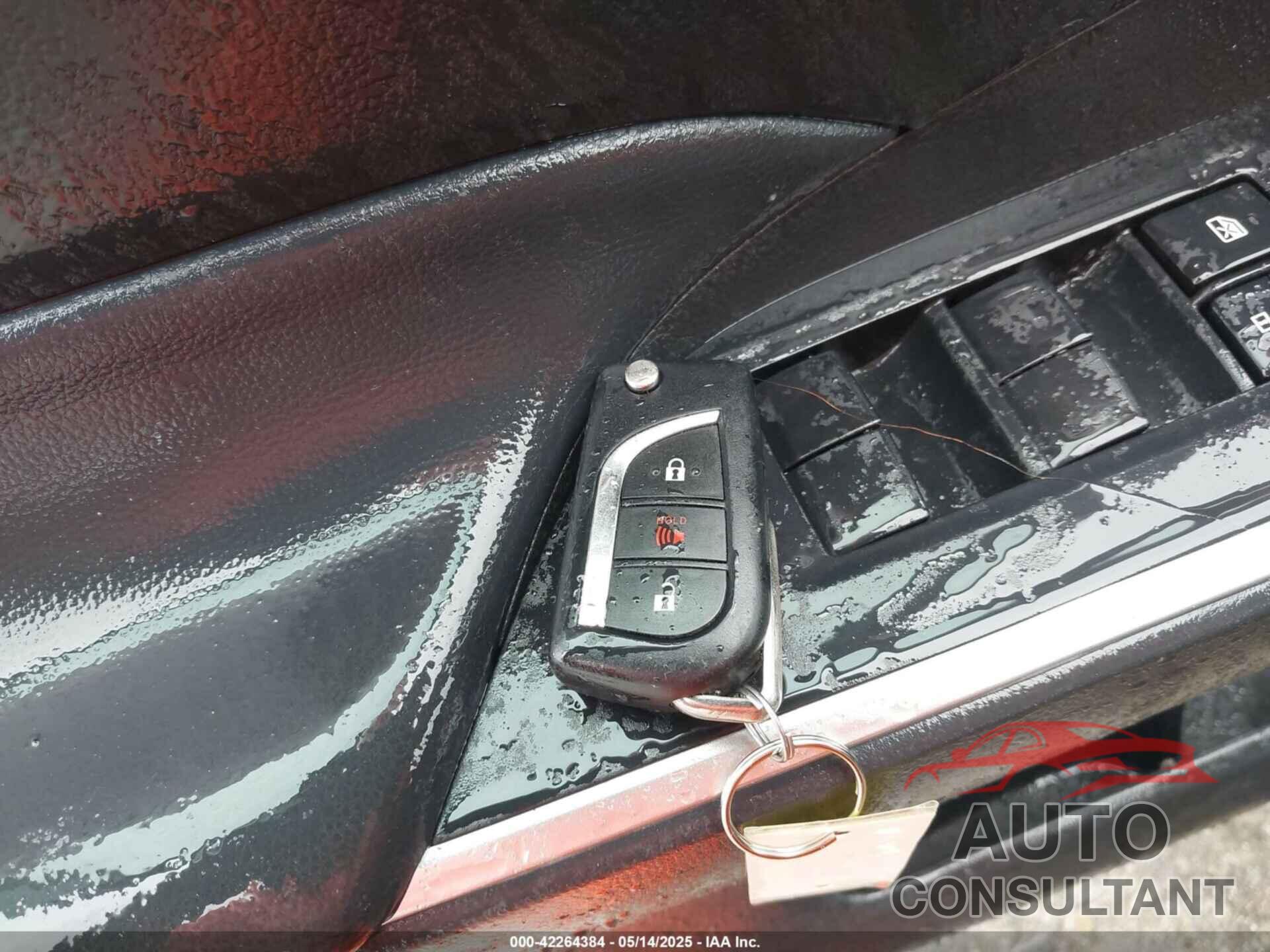 TOYOTA RAV4 2021 - 2T3G1RFV7MC184178