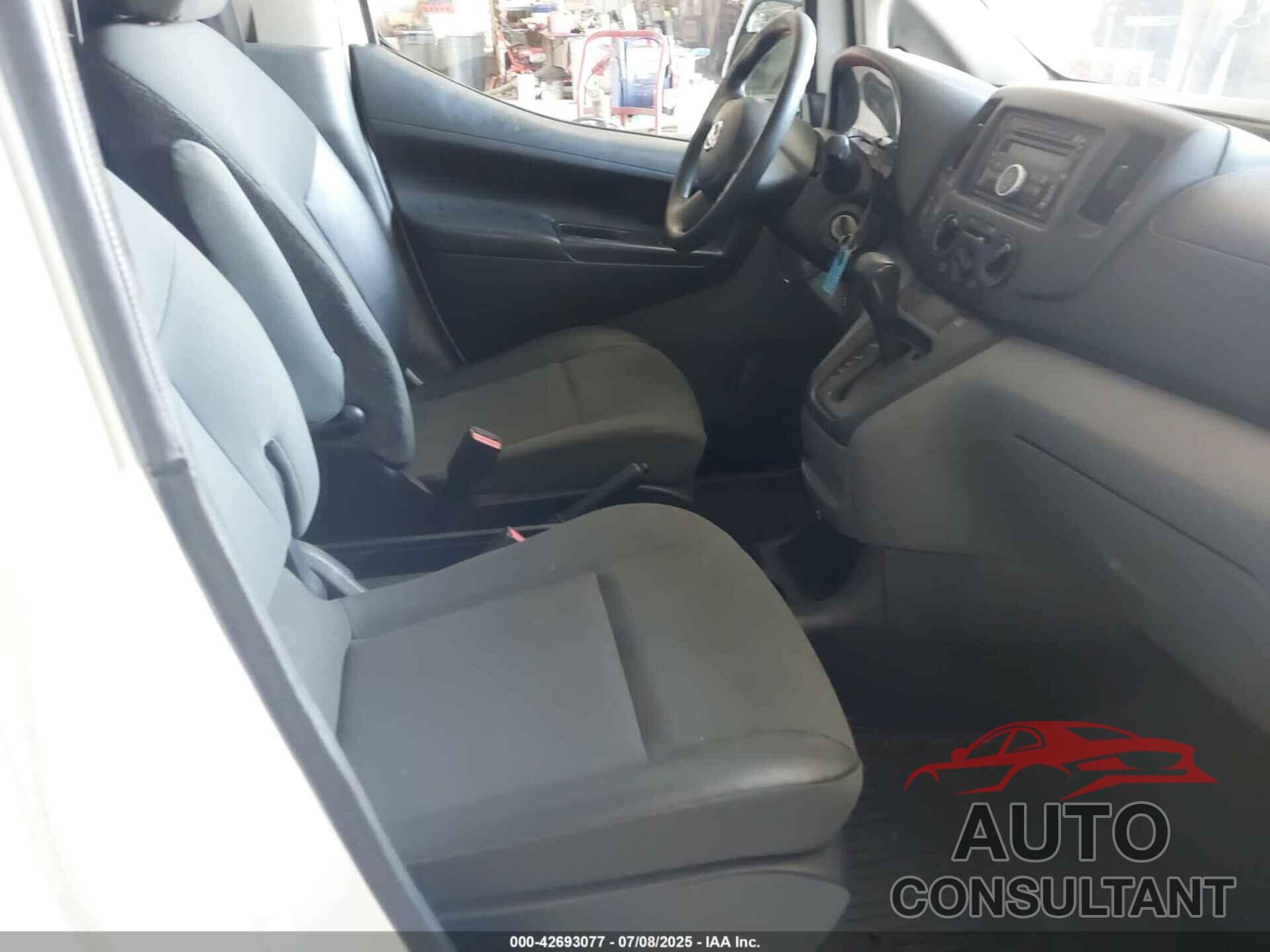 NISSAN NV200 2017 - 3N6CM0KN4HK710868