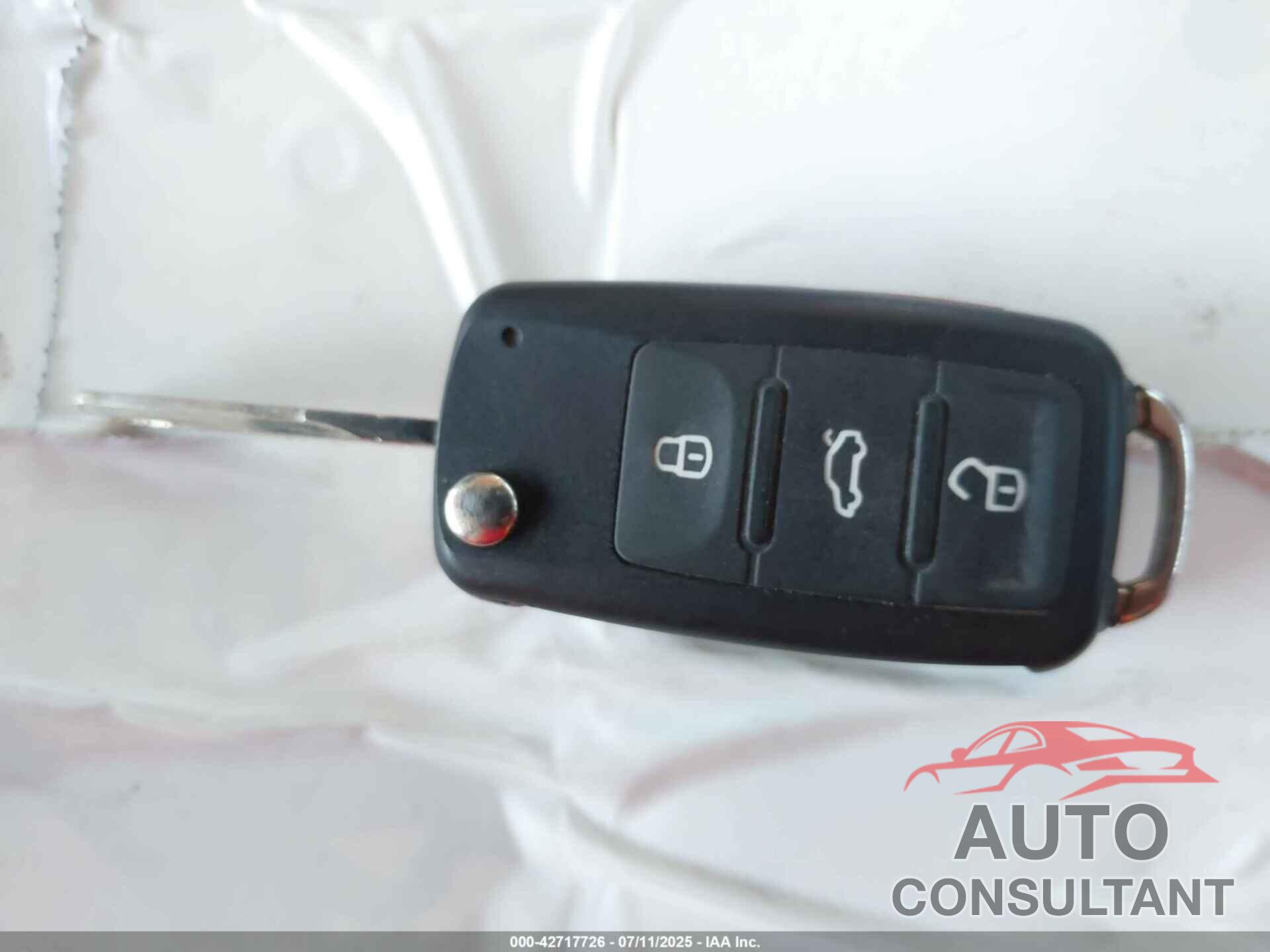 VOLKSWAGEN JETTA 2014 - 3VWD17AJXEM226644