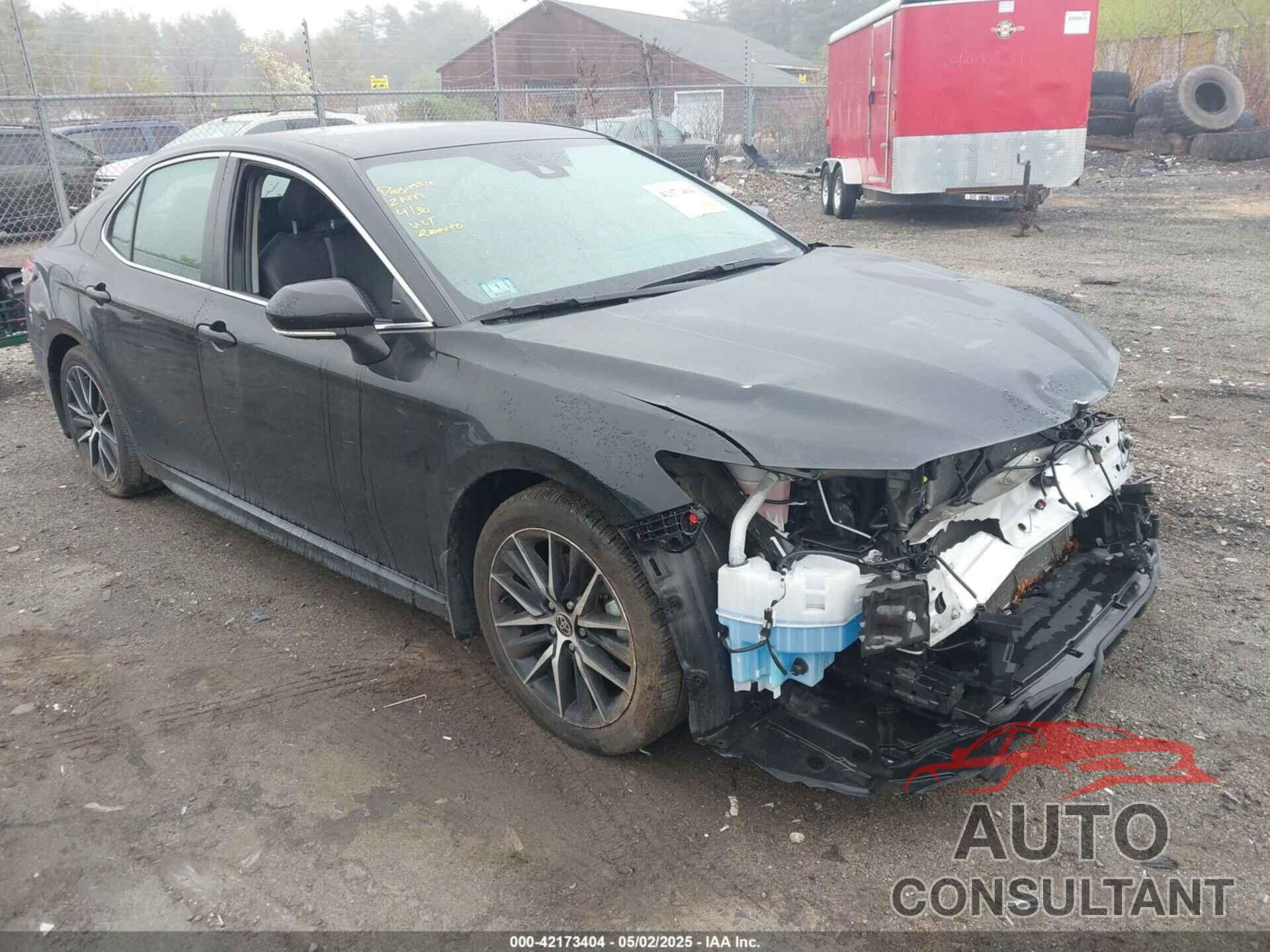 TOYOTA CAMRY 2022 - 4T1G11BK1NU072711