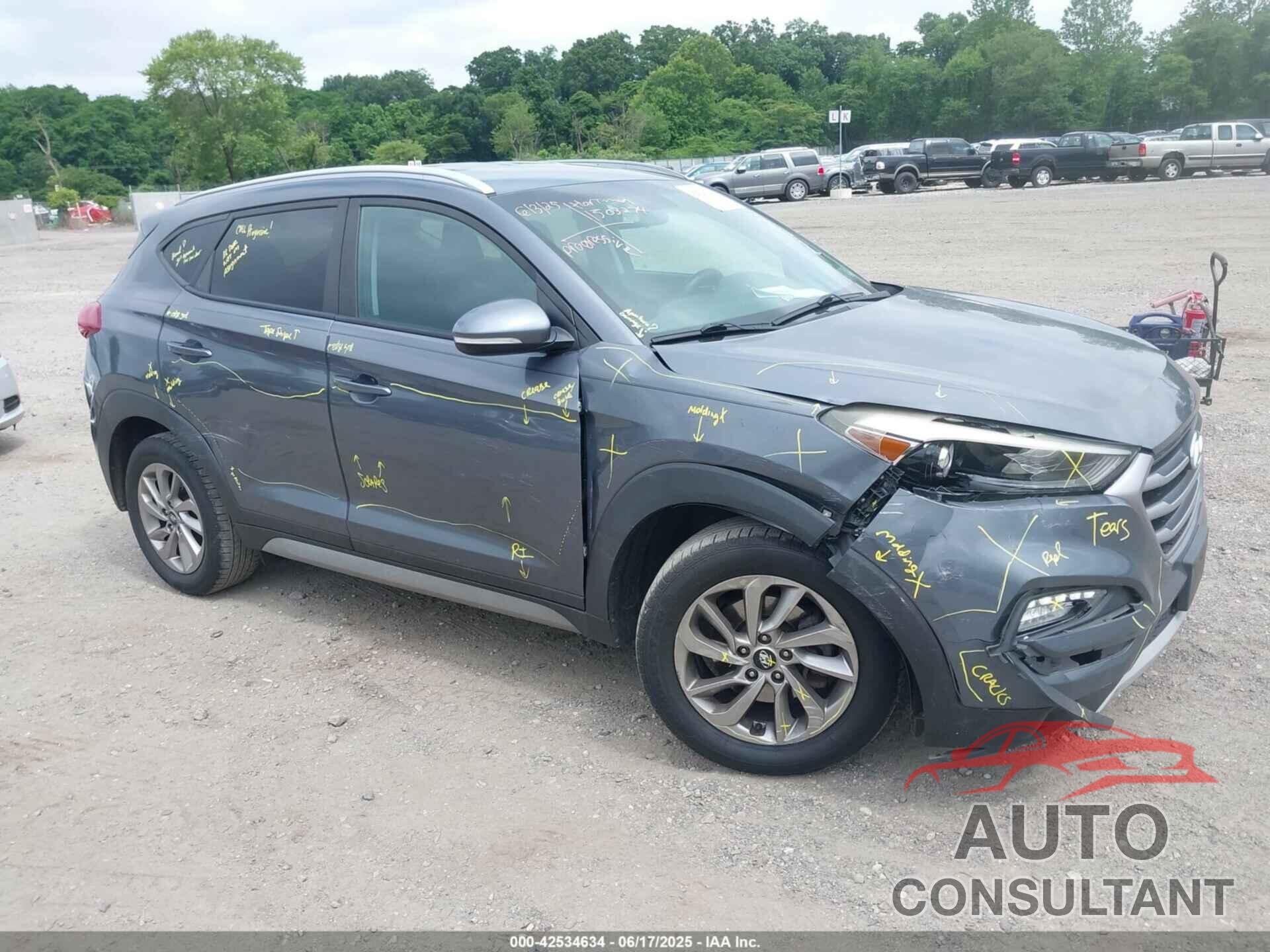 HYUNDAI TUCSON 2017 - KM8J3CA28HU304870