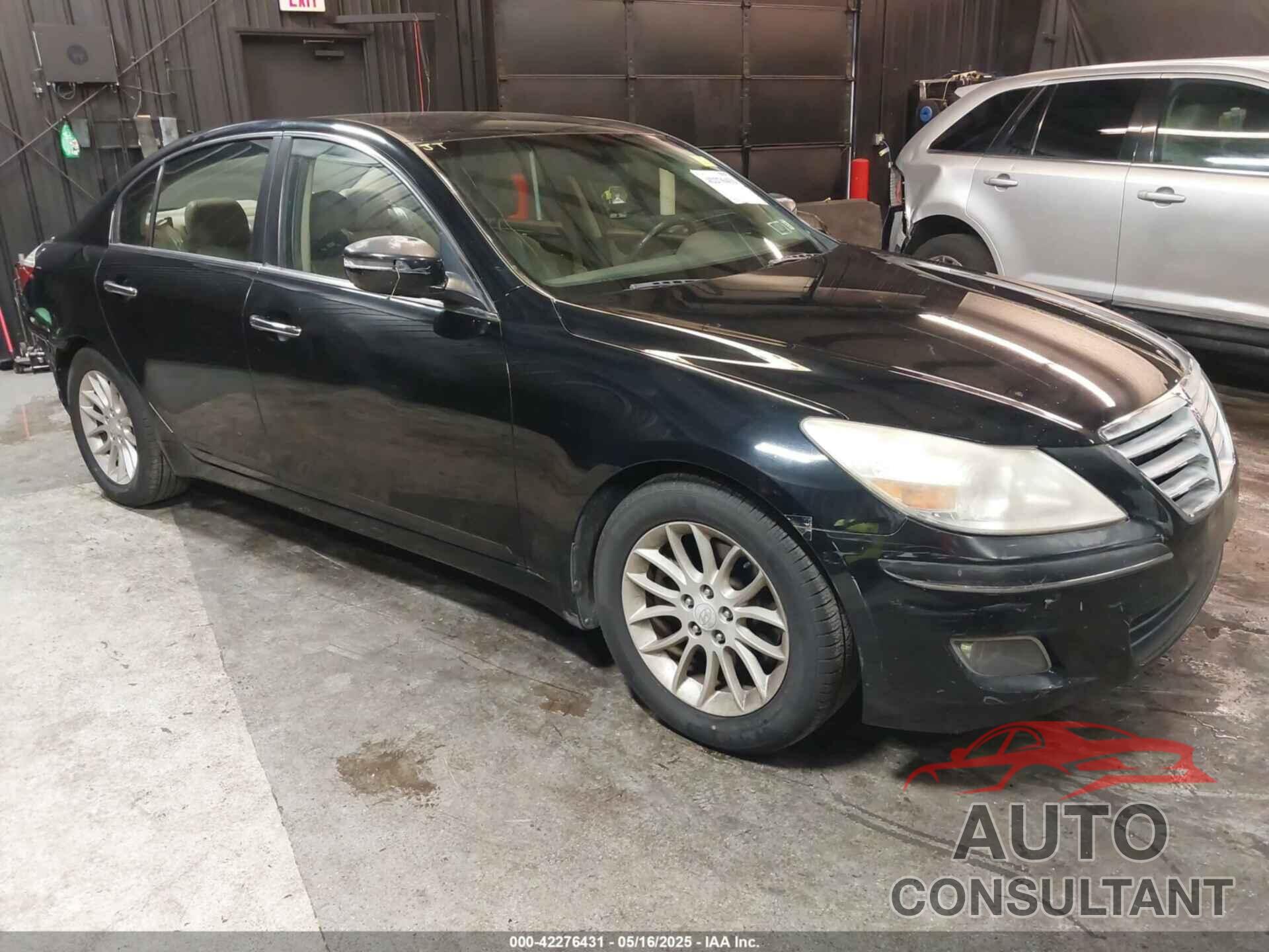 HYUNDAI GENESIS 2011 - KMHGC4DE6BU117771