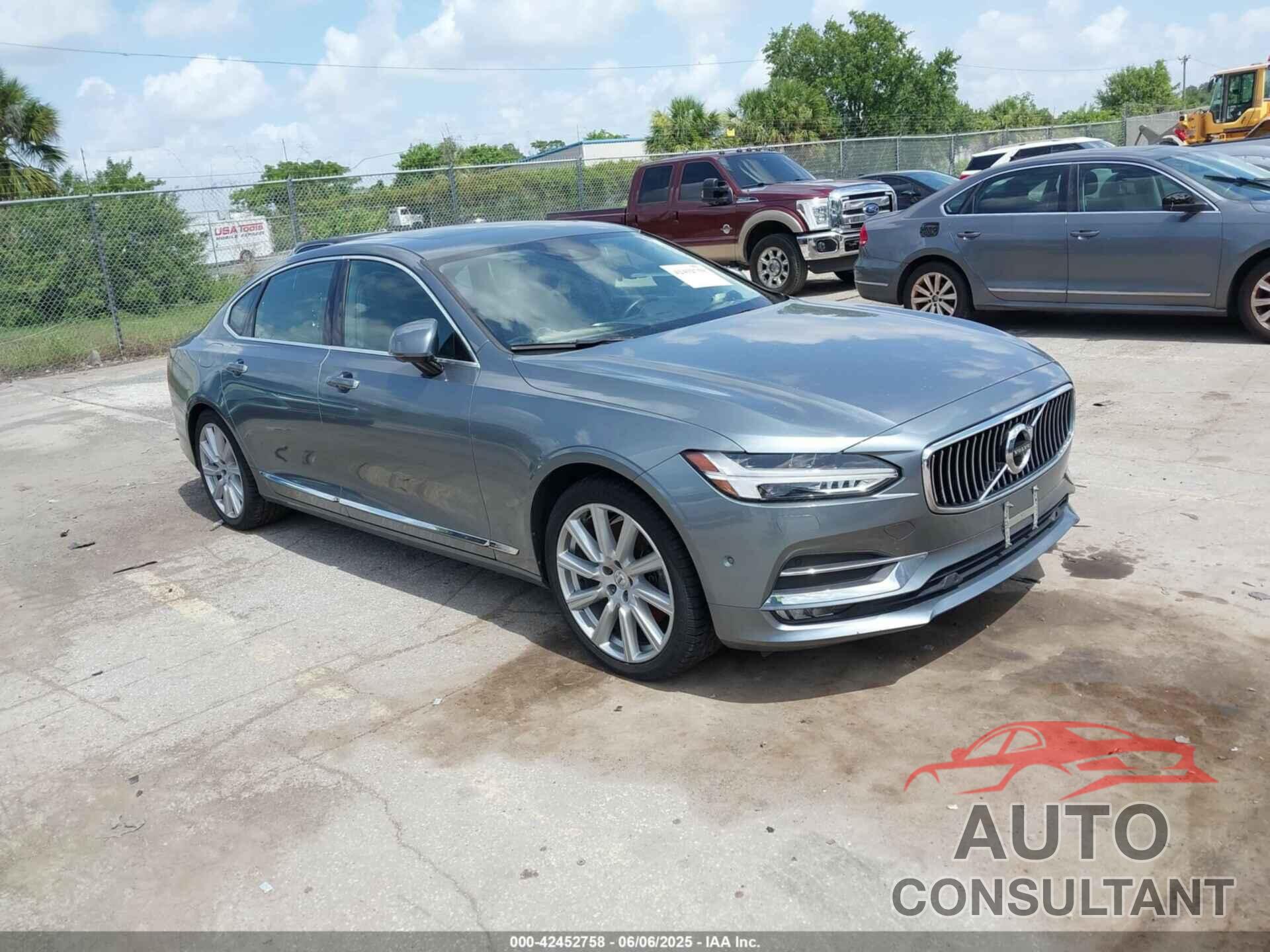 VOLVO S90 2018 - LVY992ML9JP008239