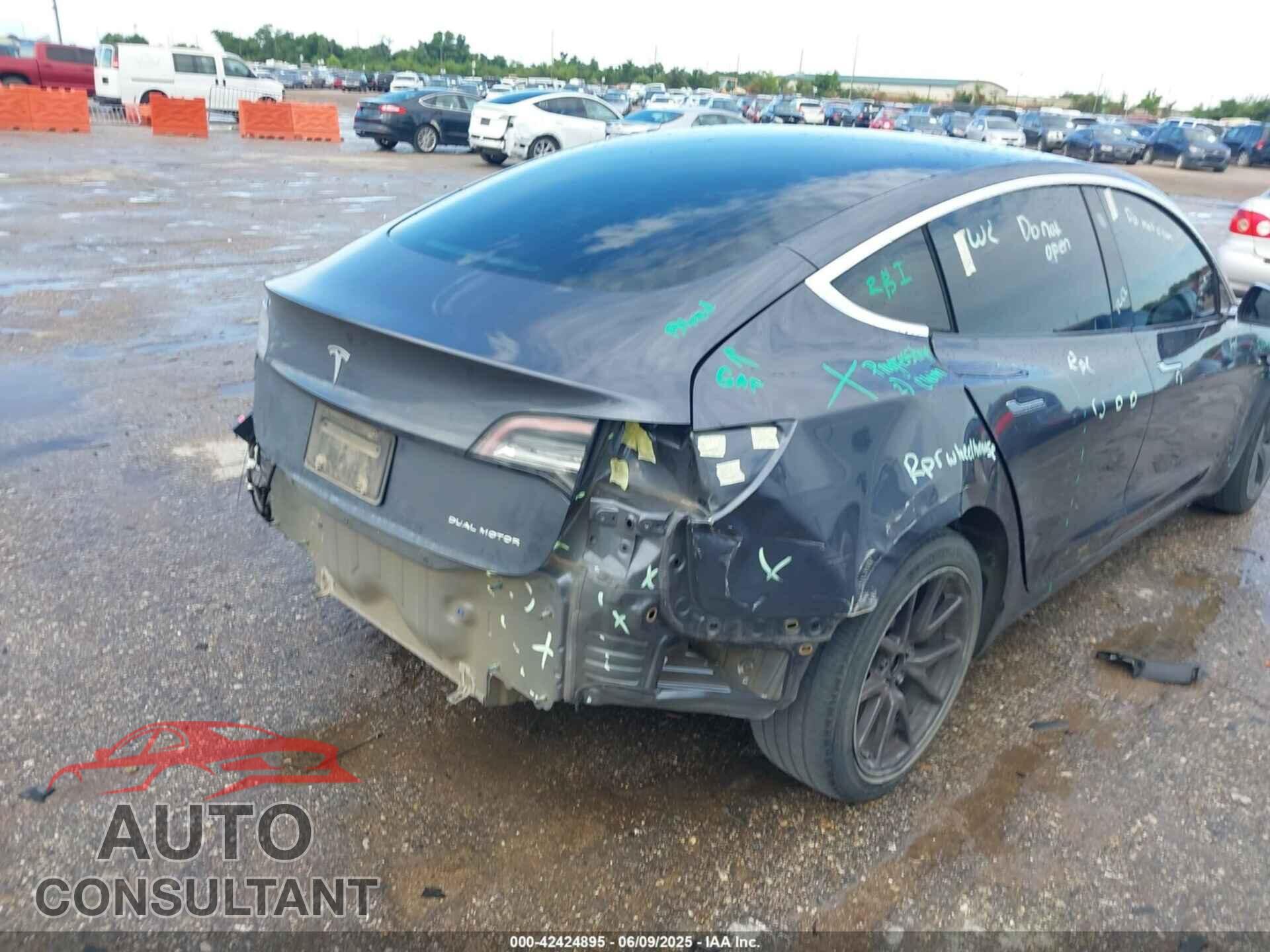 TESLA MODEL 3 2020 - 5YJ3E1EB9LF616123