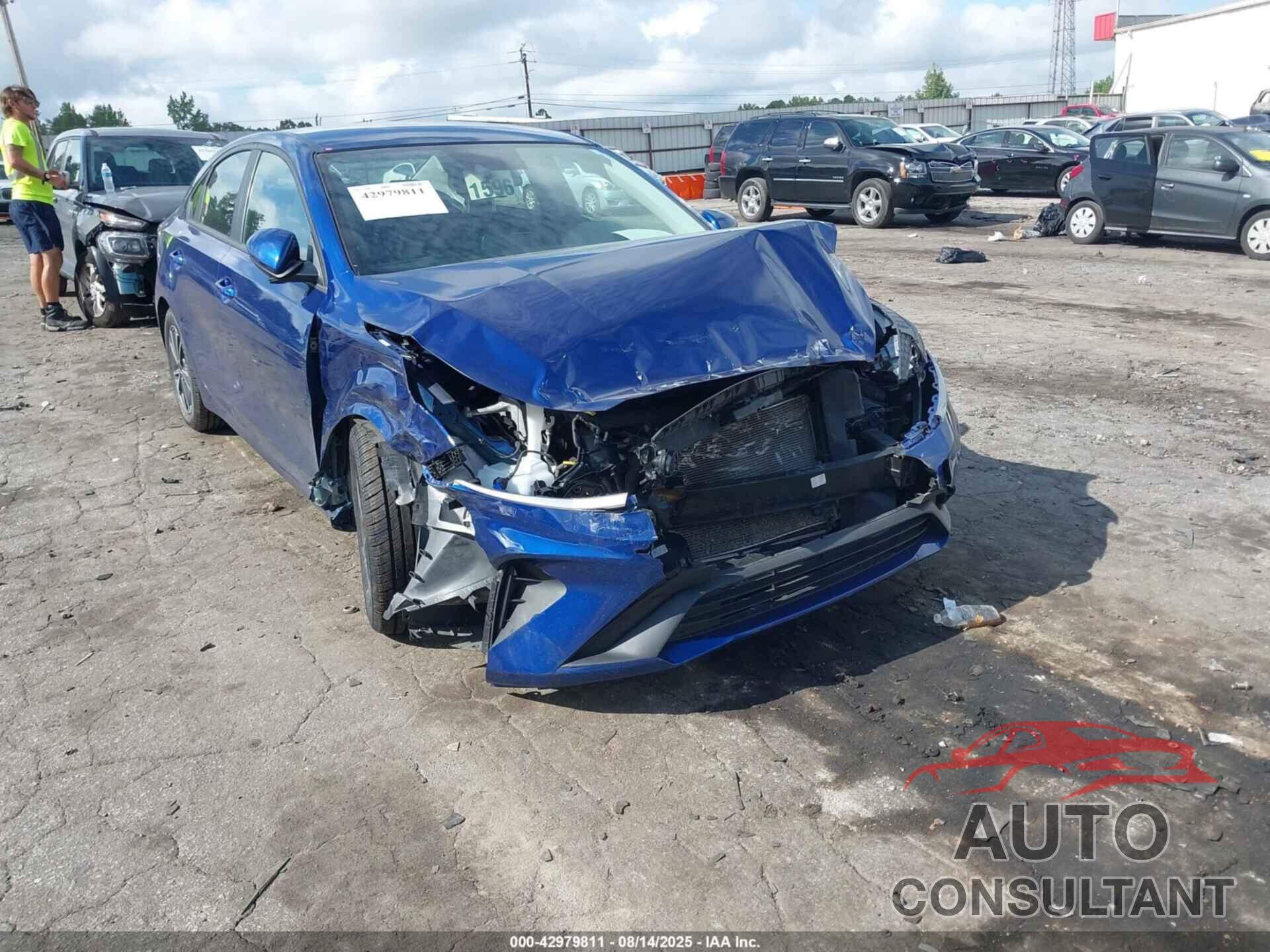 KIA FORTE 2023 - 3KPF24AD8PE596327