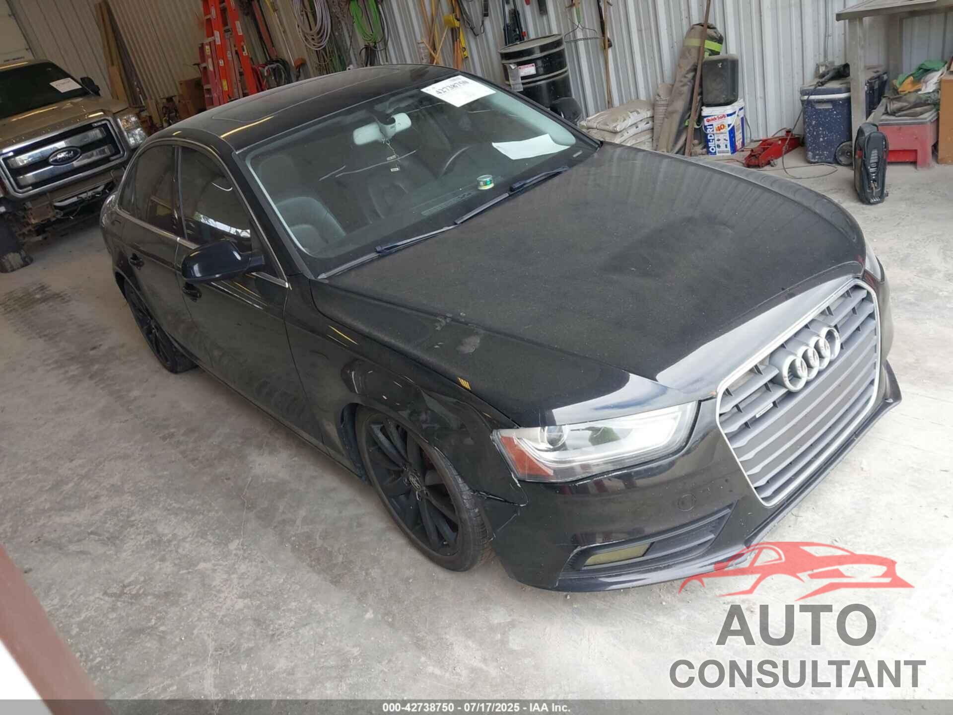 AUDI A4 2013 - WAUFFAFLXDN018852
